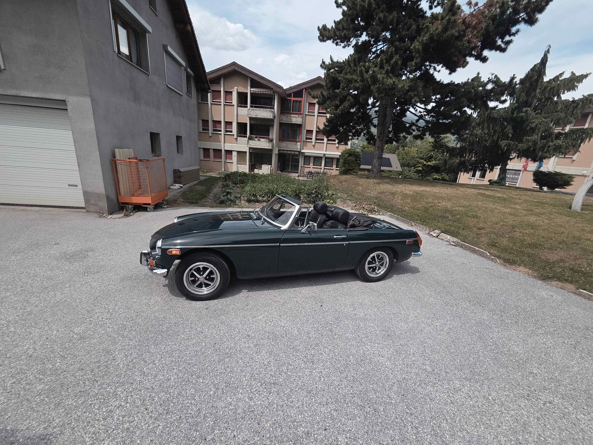 MG roadster-image-2