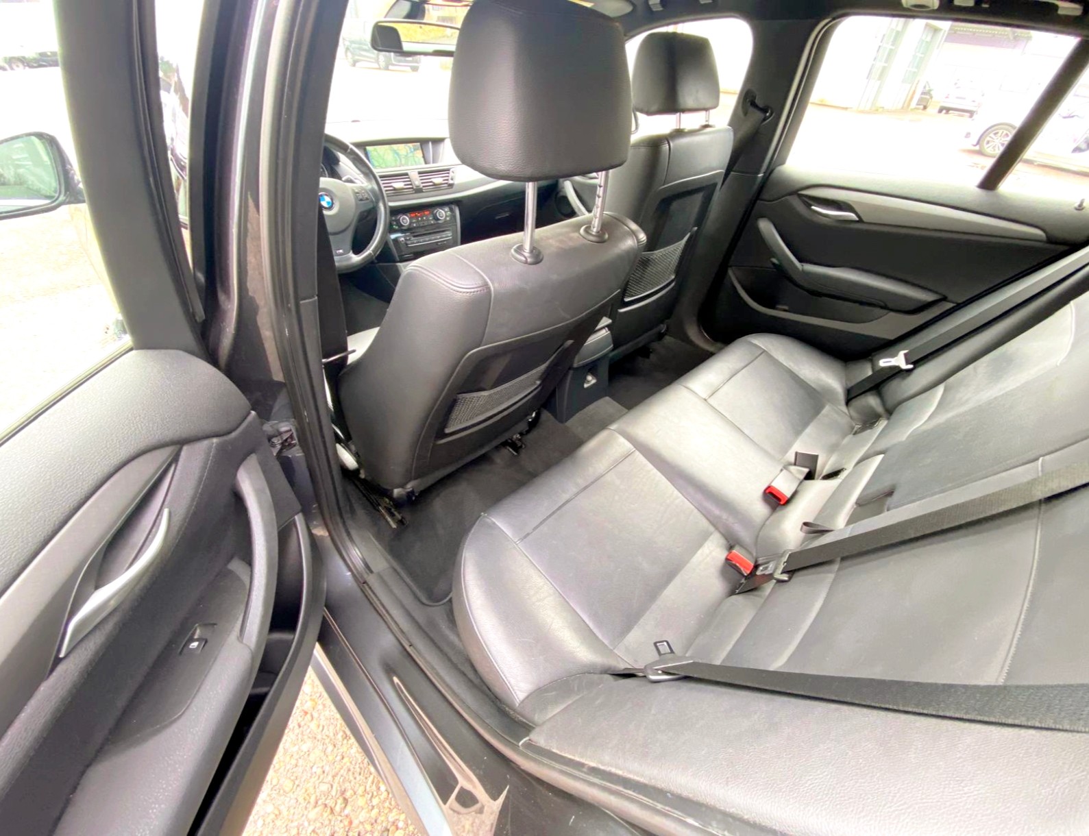 BMW X1 xDrive 28i Sport Line Steptronic-image-10