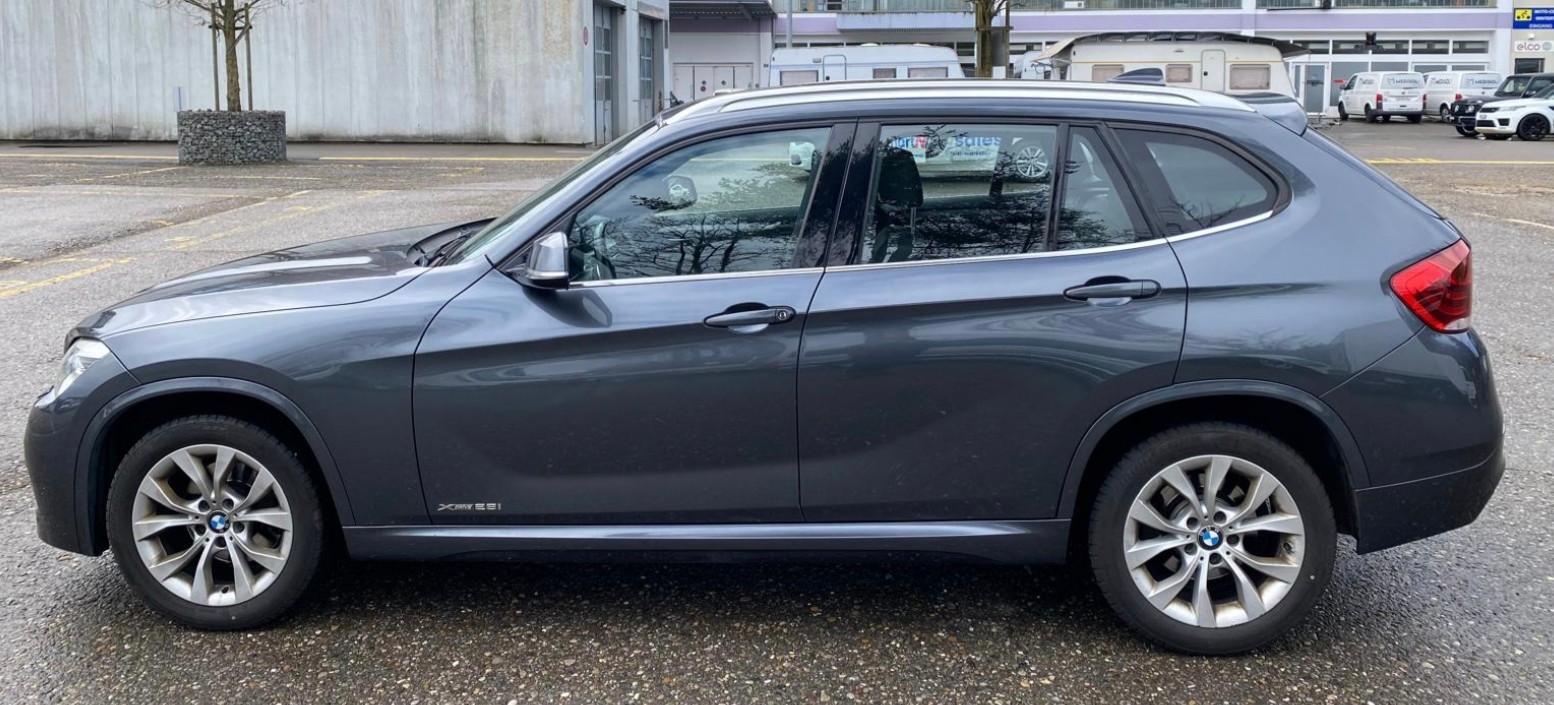 BMW X1 xDrive 28i Sport Line Steptronic-image-6