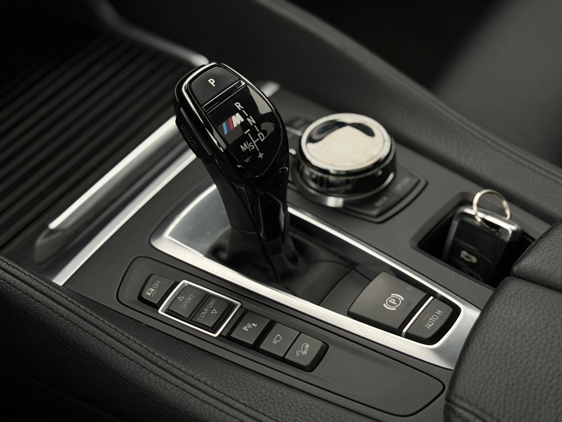 BMW X6 M50d Steptronic Automat | Frisch MFK | GARANTIE | HEAD-Up |Standheiz. | Night Vis. | Facelift | M-Sport |-image-14