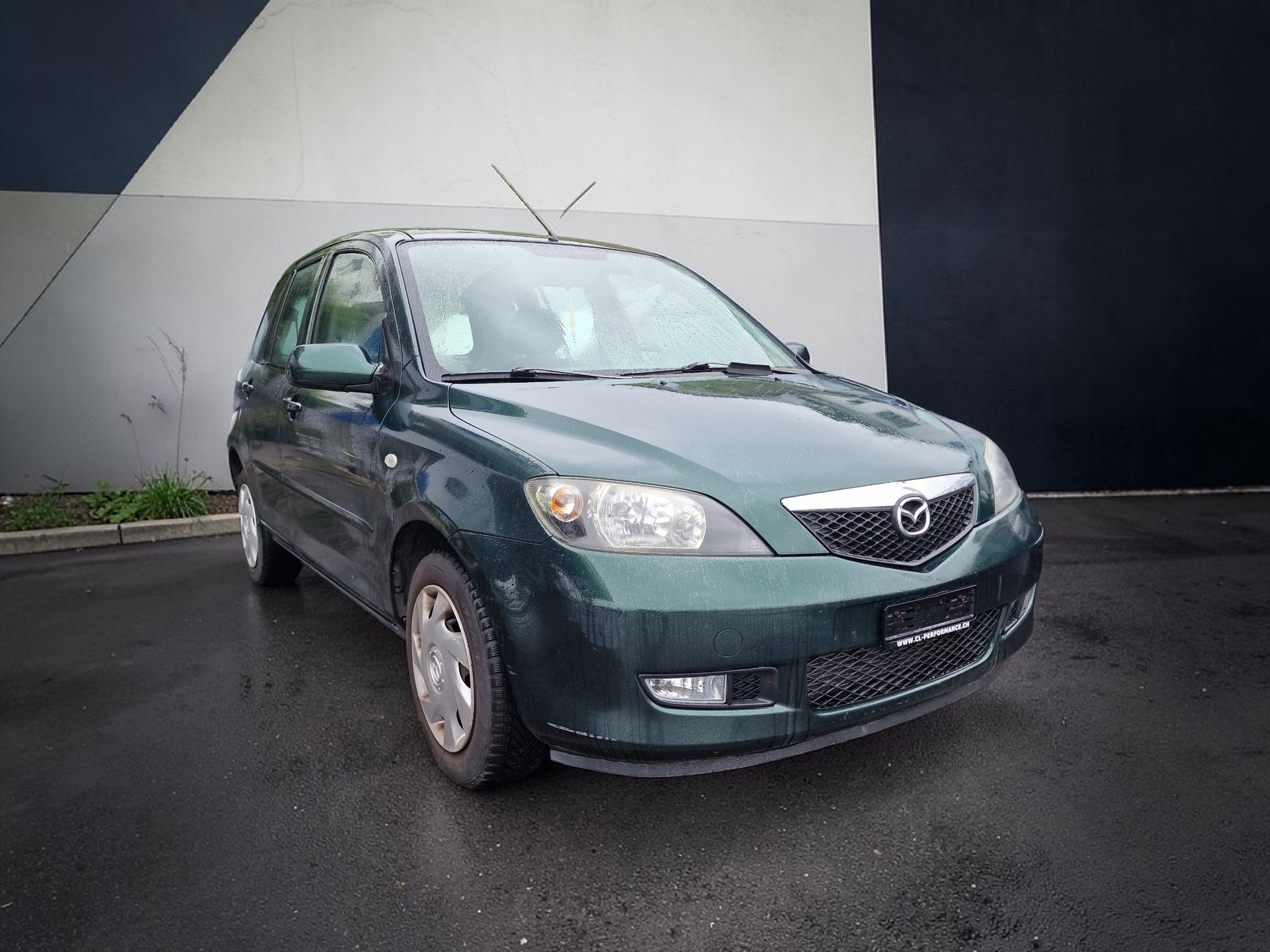 MAZDA 2 1.6i 16V Sport ab MFK 12Mt Gara 8xAlu-image-1