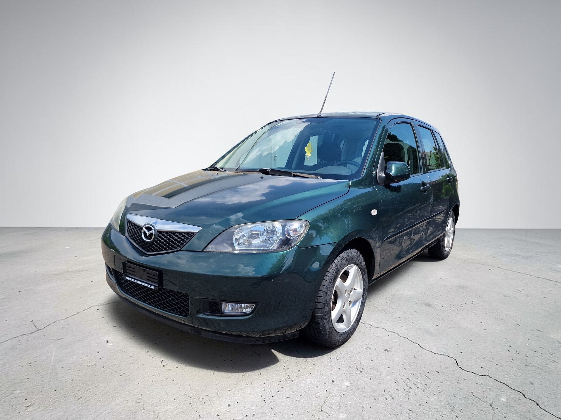 MAZDA 2 1.6i 16V Sport ab MFK 12Mt Gara 8xAlu Klima-showroom-element-1