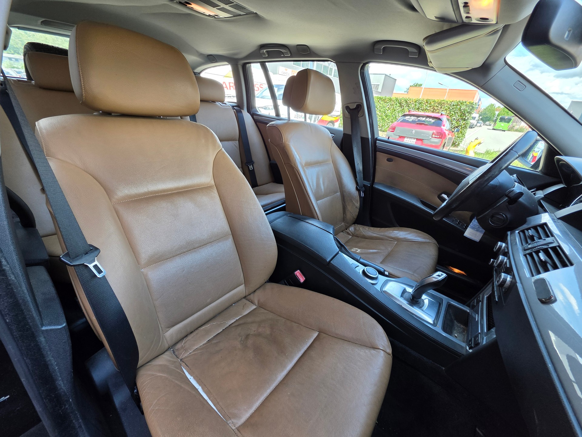 BMW 520d Touring Steptronic-image-8