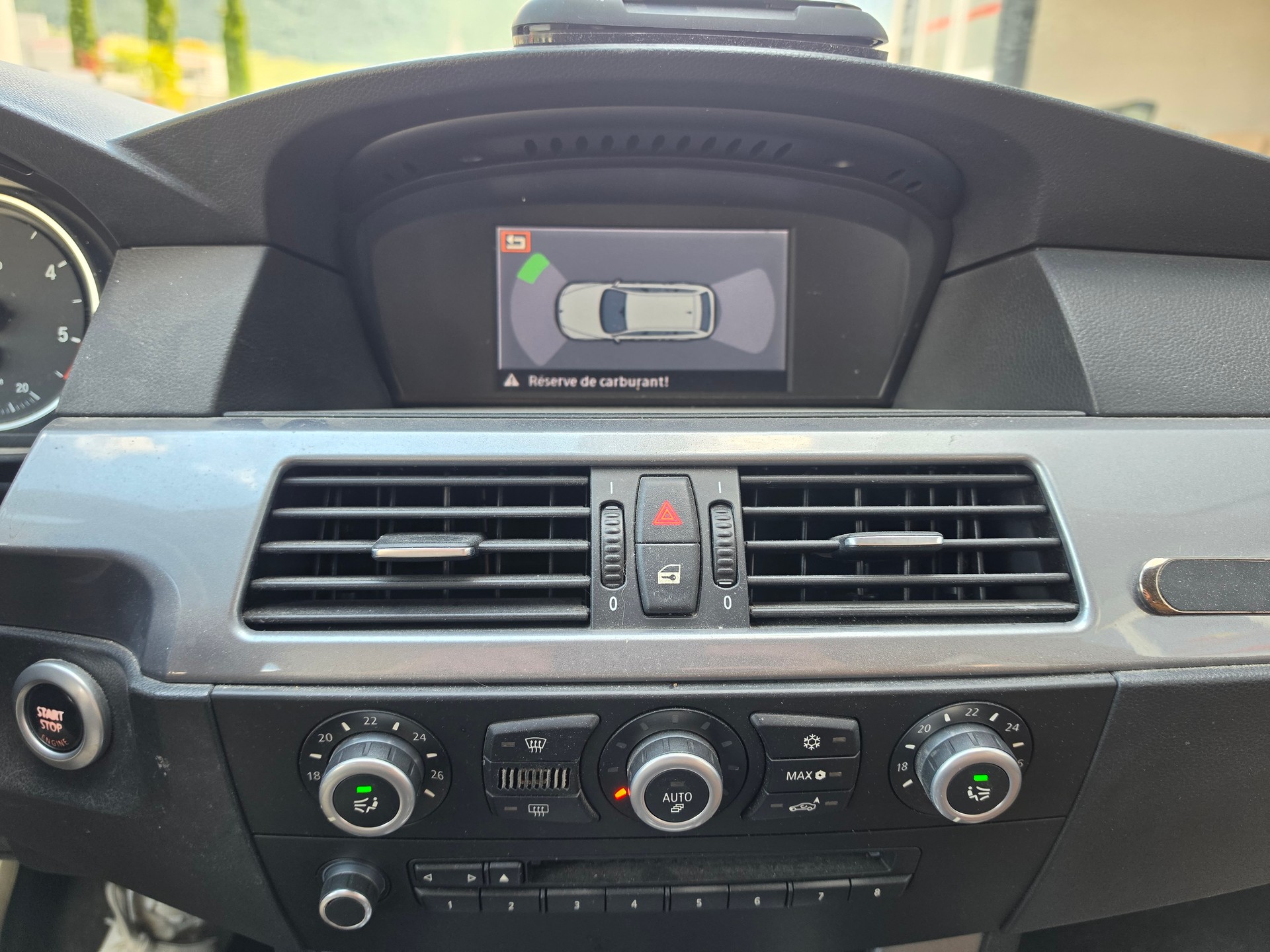 BMW 520d Touring Steptronic-image-10