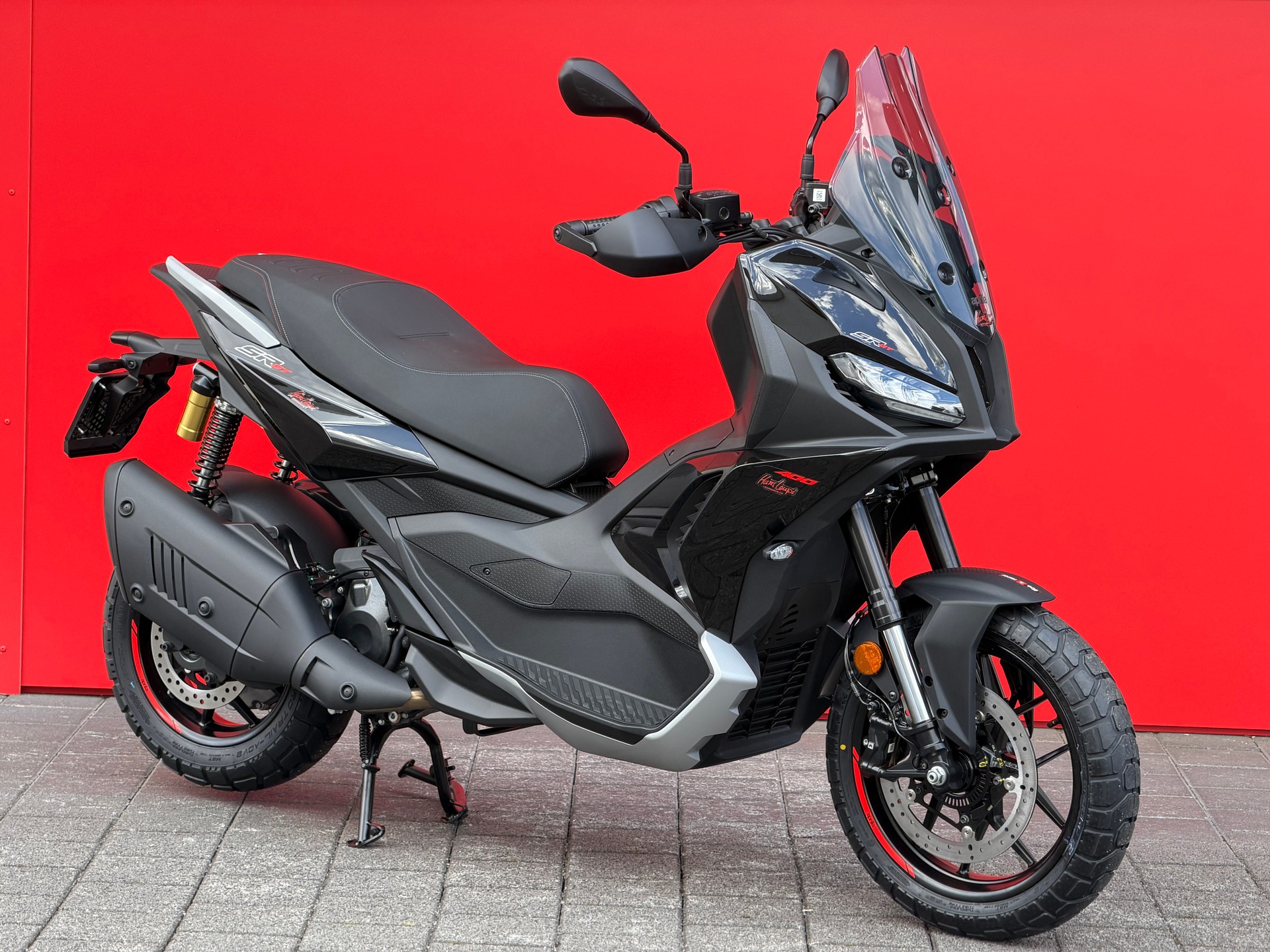 APRILIA SR 400 GT-image-1
