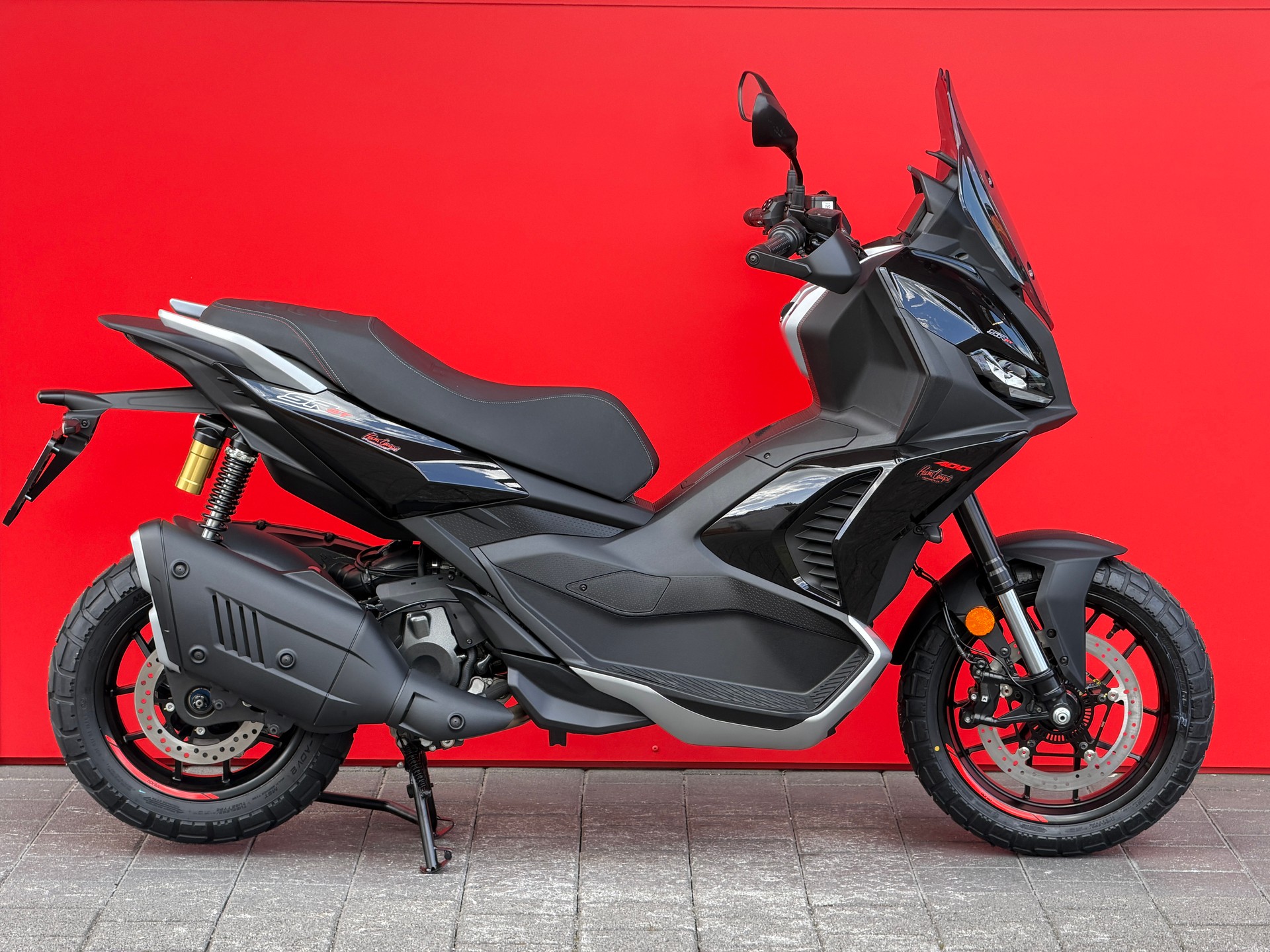 APRILIA SR 400 GT-image-0