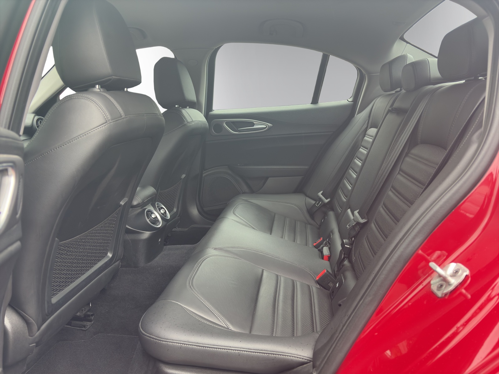 ALFA ROMEO Giulia 2.0 Veloce Q4 Automatic-image-10