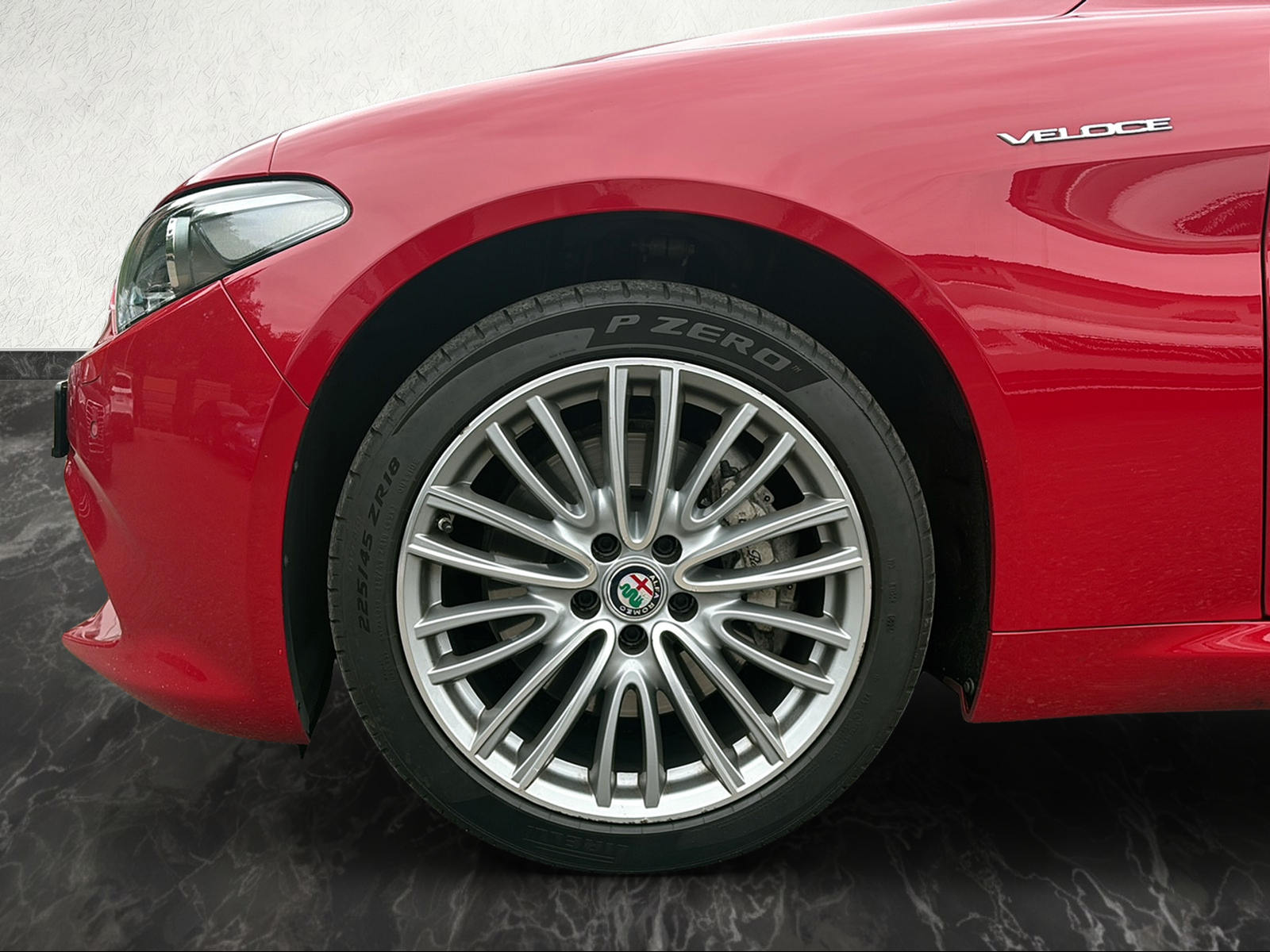 ALFA ROMEO Giulia 2.0 Veloce Q4 Automatic-image-8