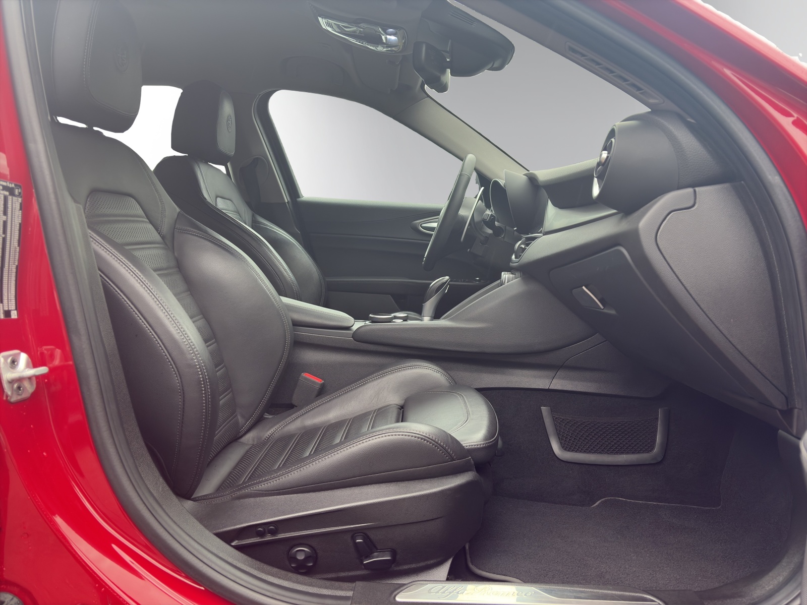 ALFA ROMEO Giulia 2.0 Veloce Q4 Automatic-image-12