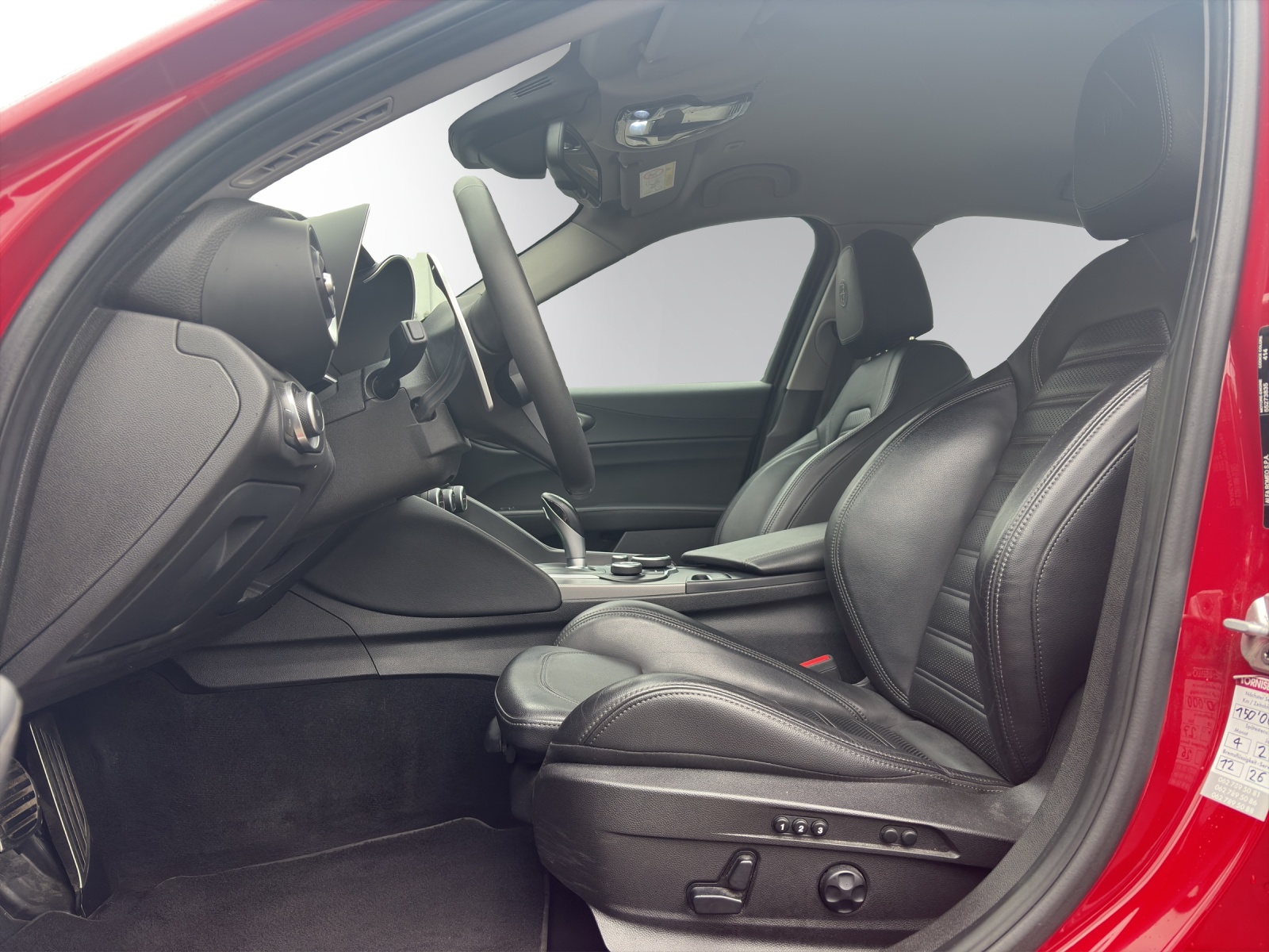 ALFA ROMEO Giulia 2.0 Veloce Q4 Automatic-image-9