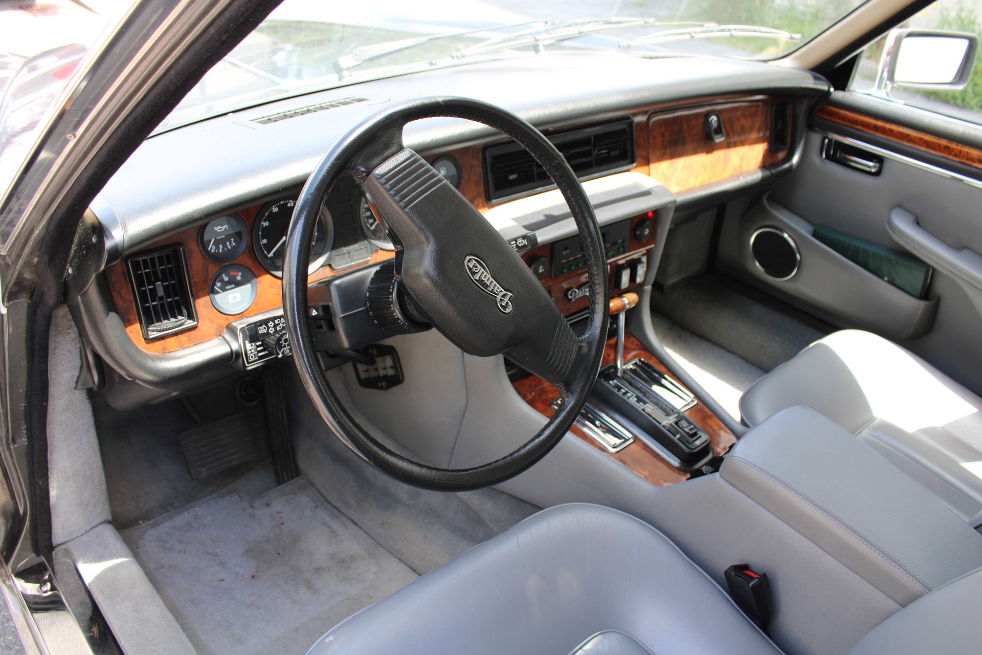 DAIMLER Double Six-image-11