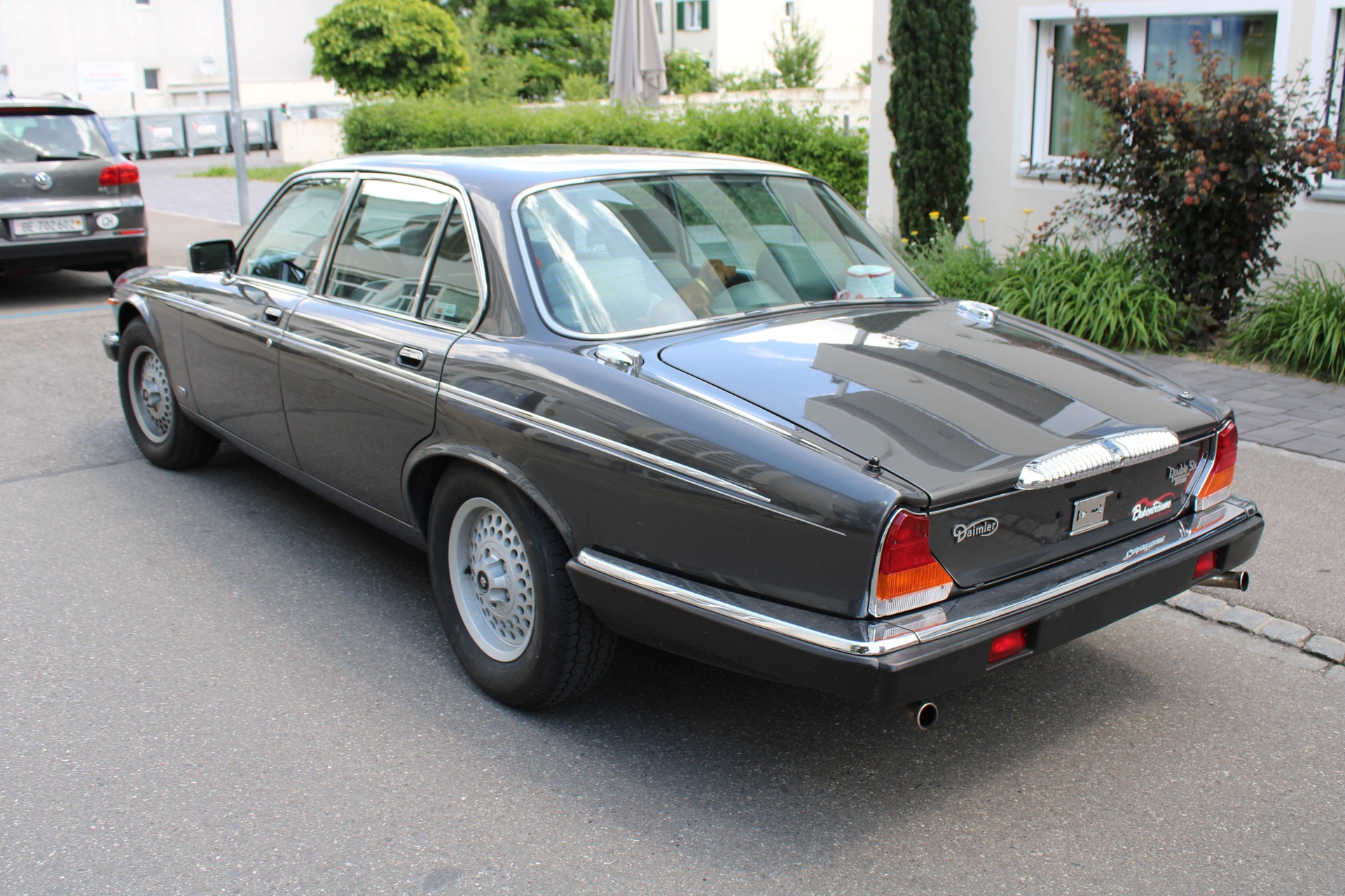 DAIMLER Double Six-image-5