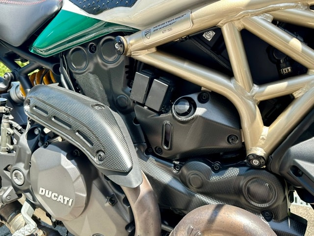 DUCATI Monster 1200 S-image-13