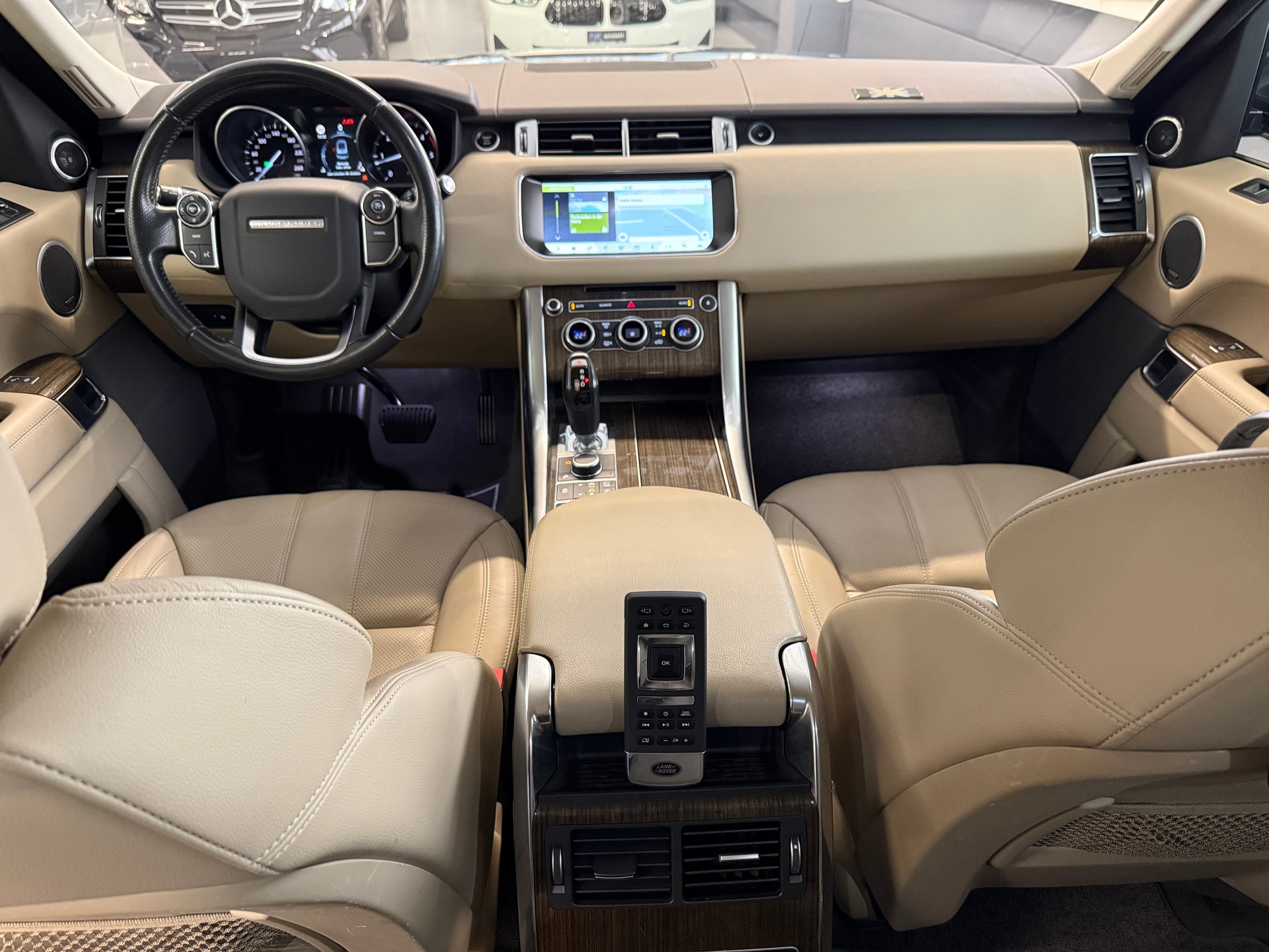 LAND ROVER Range Rover Sport 3.0 SDV6 SE Automatic-image-16