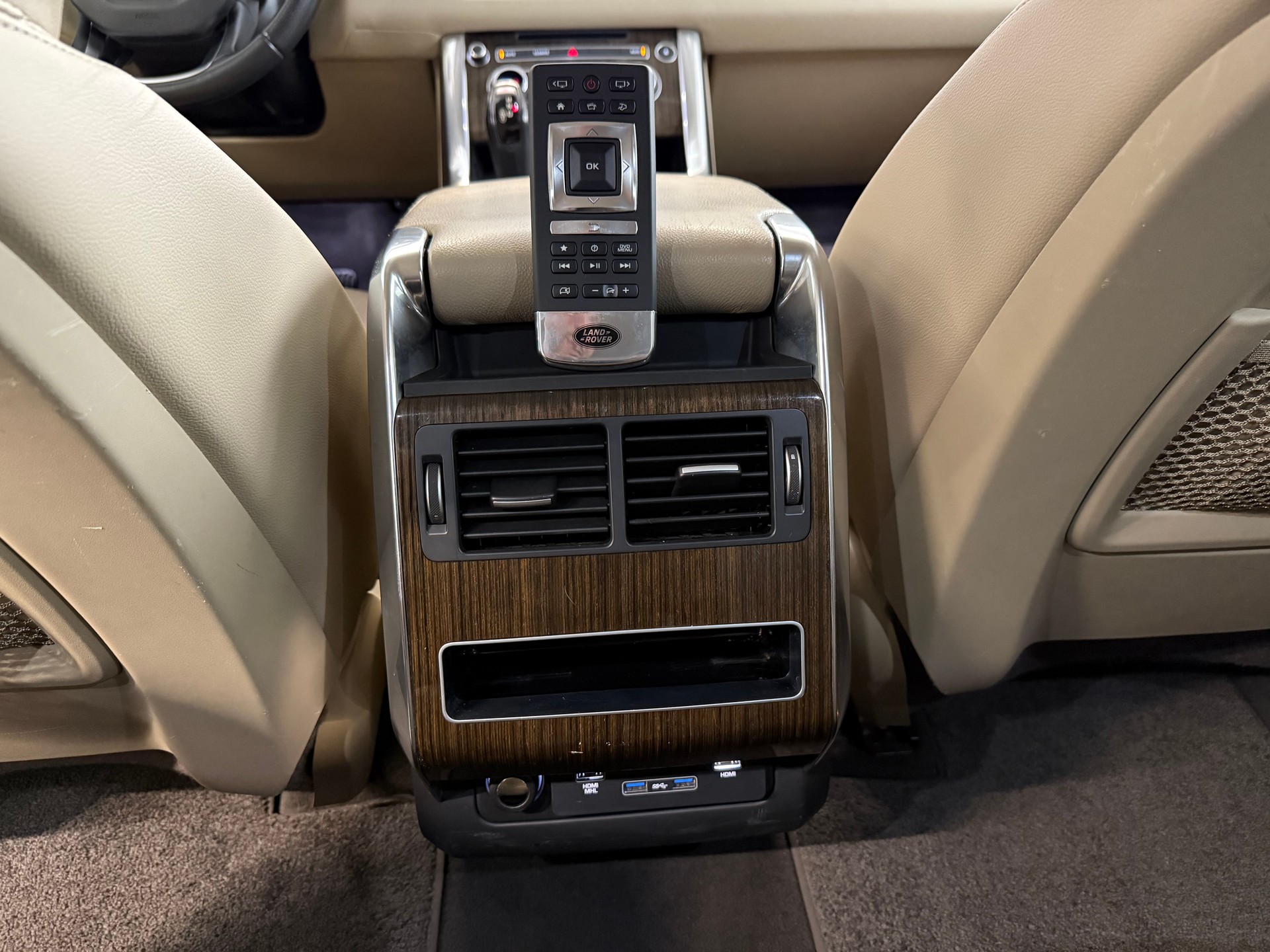 LAND ROVER Range Rover Sport 3.0 SDV6 SE Automatic-image-18