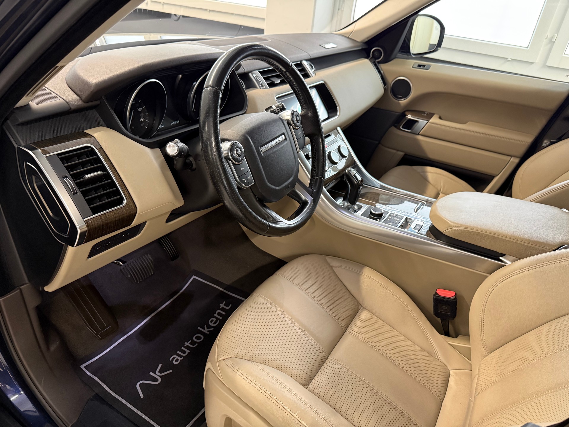 LAND ROVER Range Rover Sport 3.0 SDV6 SE Automatic-image-7