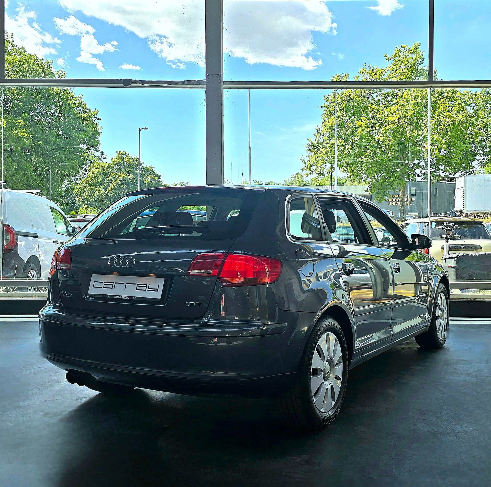 AUDI A3 Sportback 1.8 Turbo FSI Ambition-image-7
