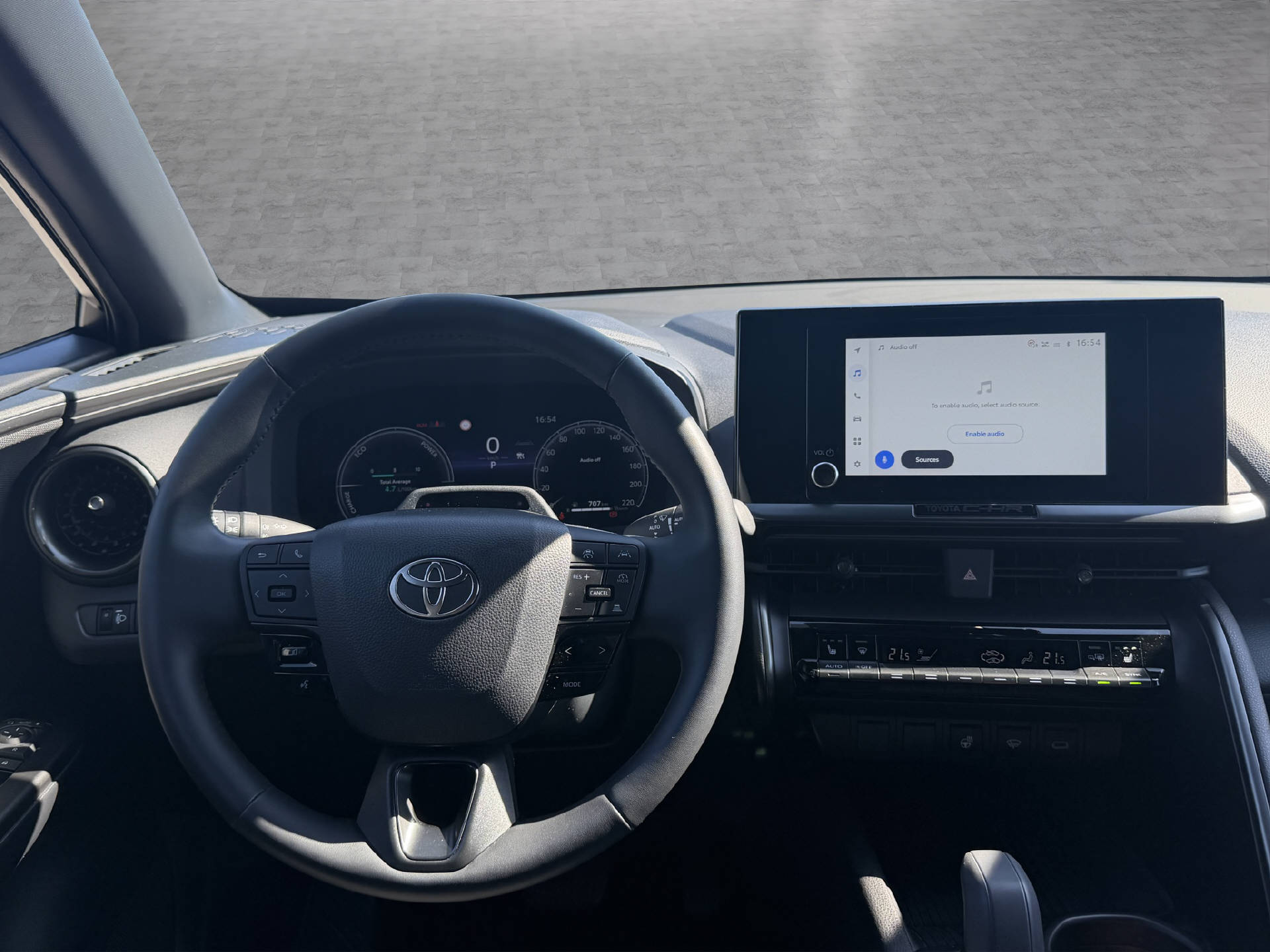 TOYOTA C-HR 1.8 HEV Comfort-image-9