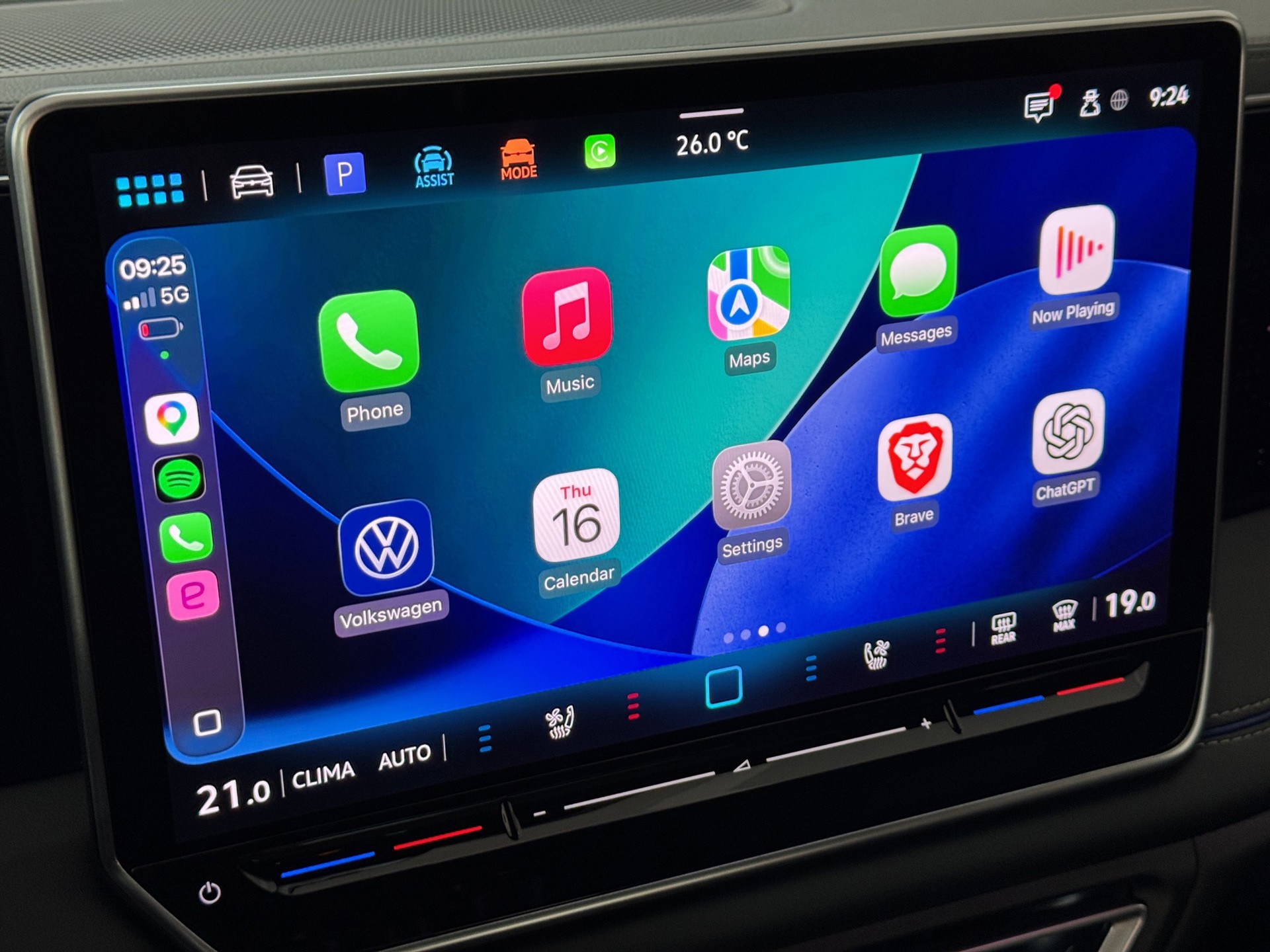 VW Tiguan 2.0 TSI DSG R-Line 4M. "Leder Varenna-Pano-360°Kamera-Black Style"-image-16
