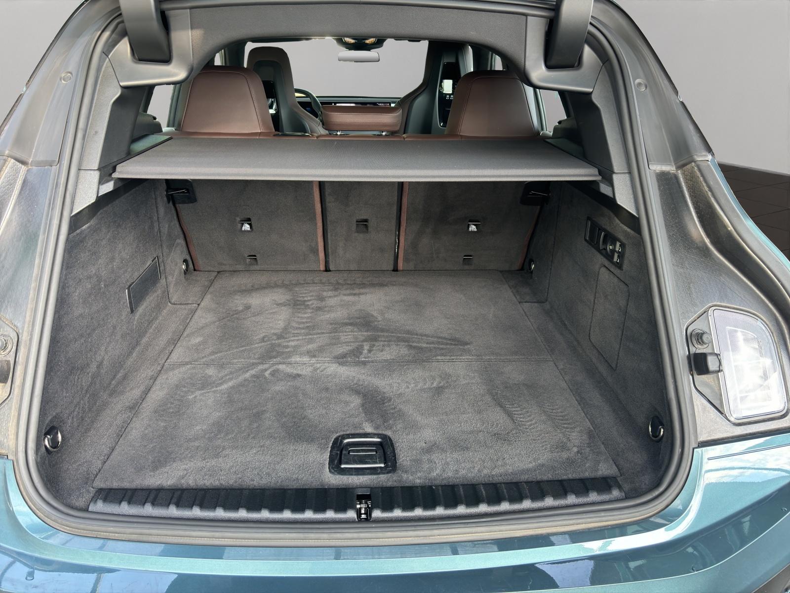 BMW iX xDrive50-image-23