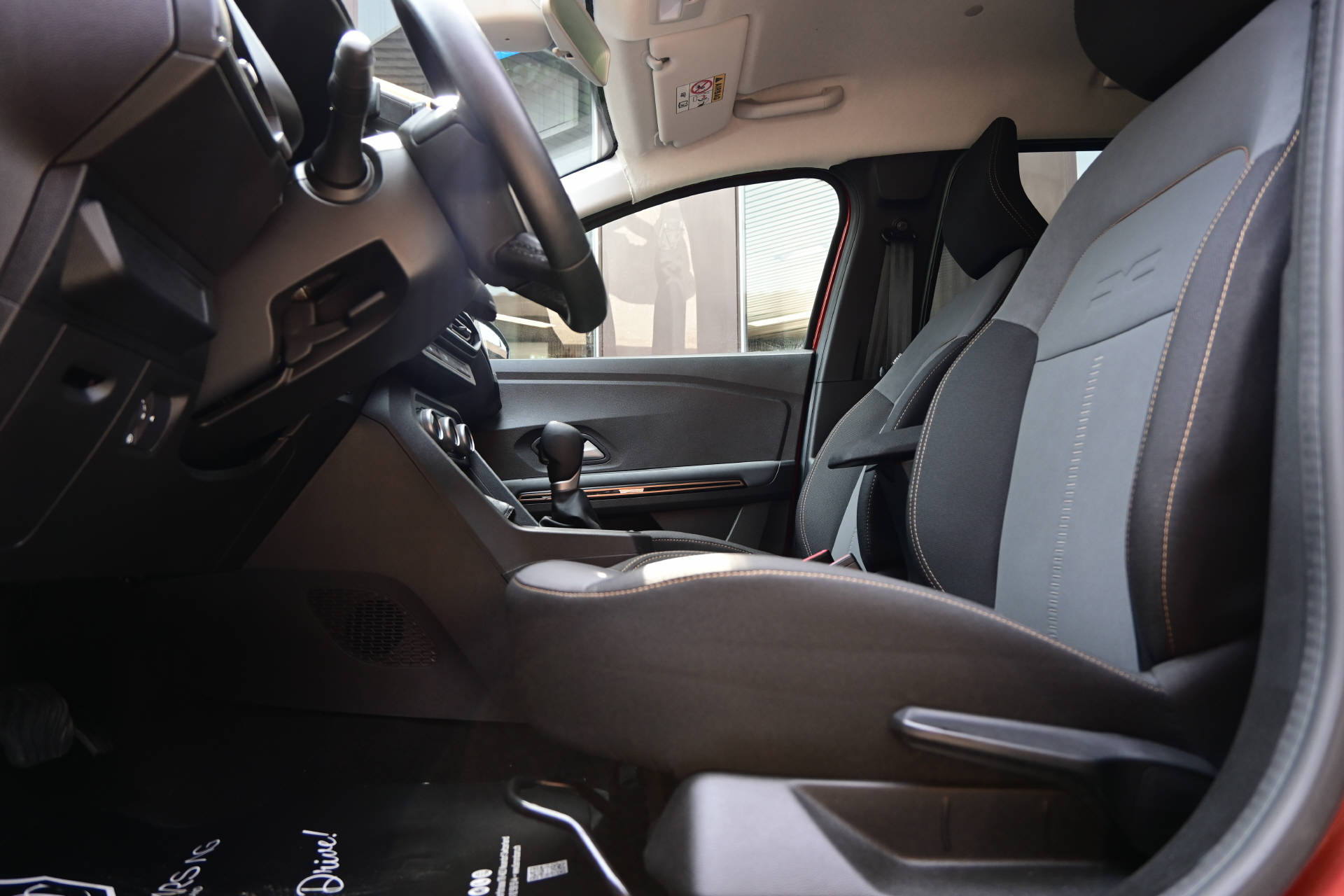 DACIA Jogger 1.6 Hybrid Extreme 7P-image-9
