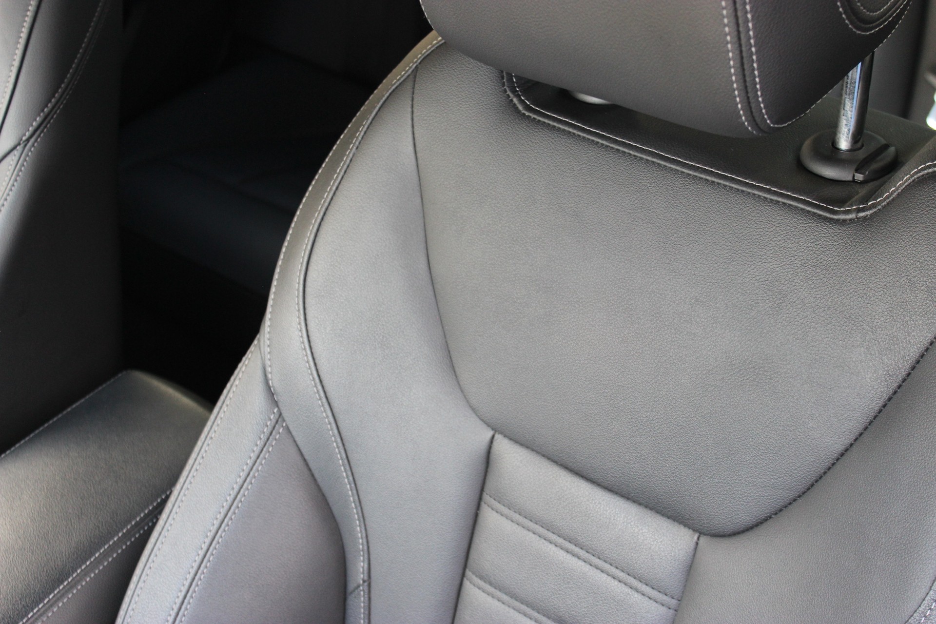 BMW 320d xDrive 48V Touring M SPORTPAKET-image-10