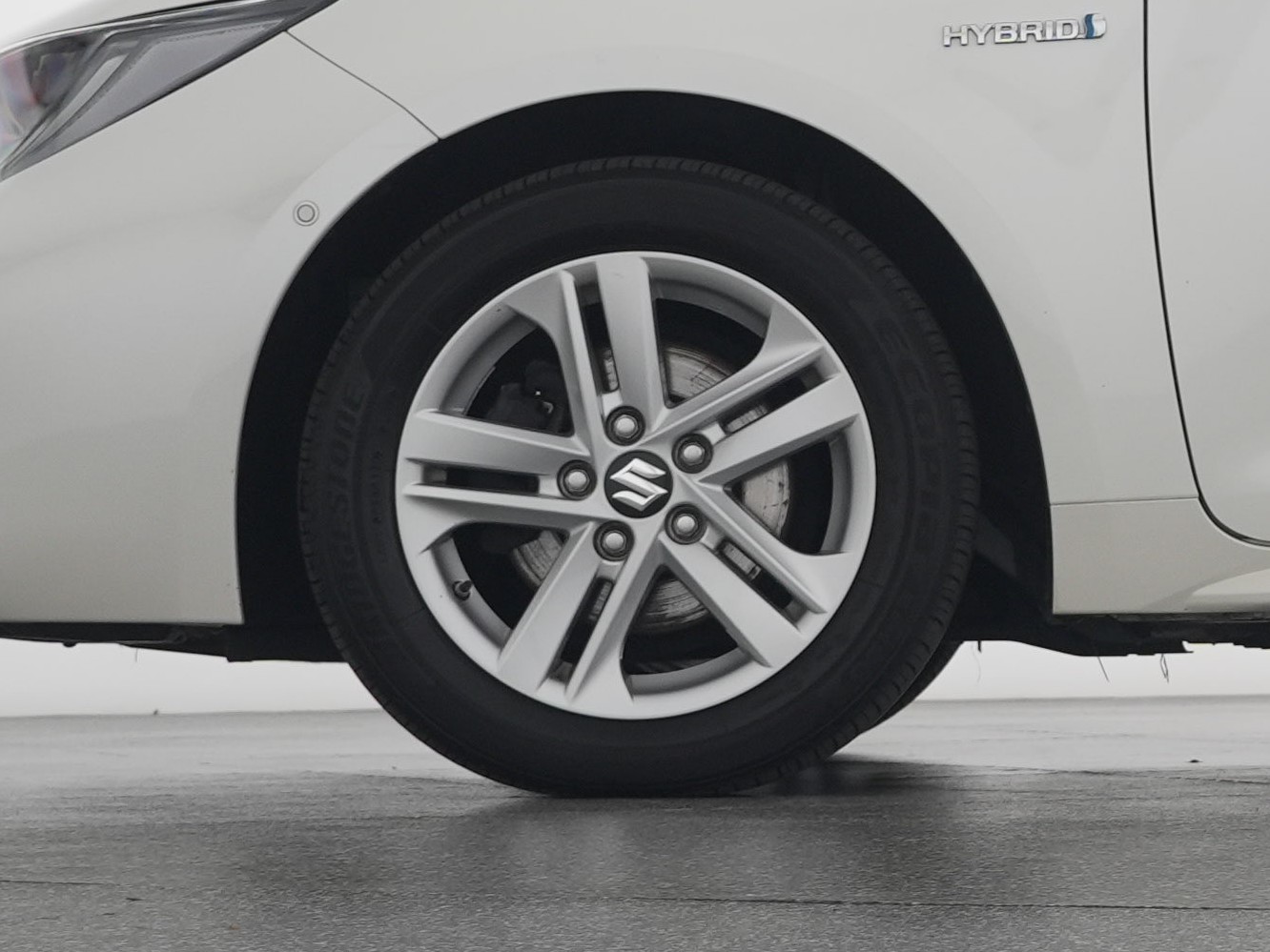 SUZUKI Swace 1.8 Hybrid Compact+-showroom-element-2