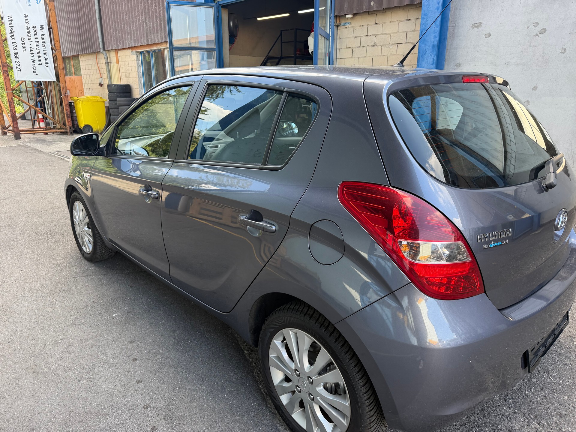 HYUNDAI i20 1.6 Premium Automatic-image-6