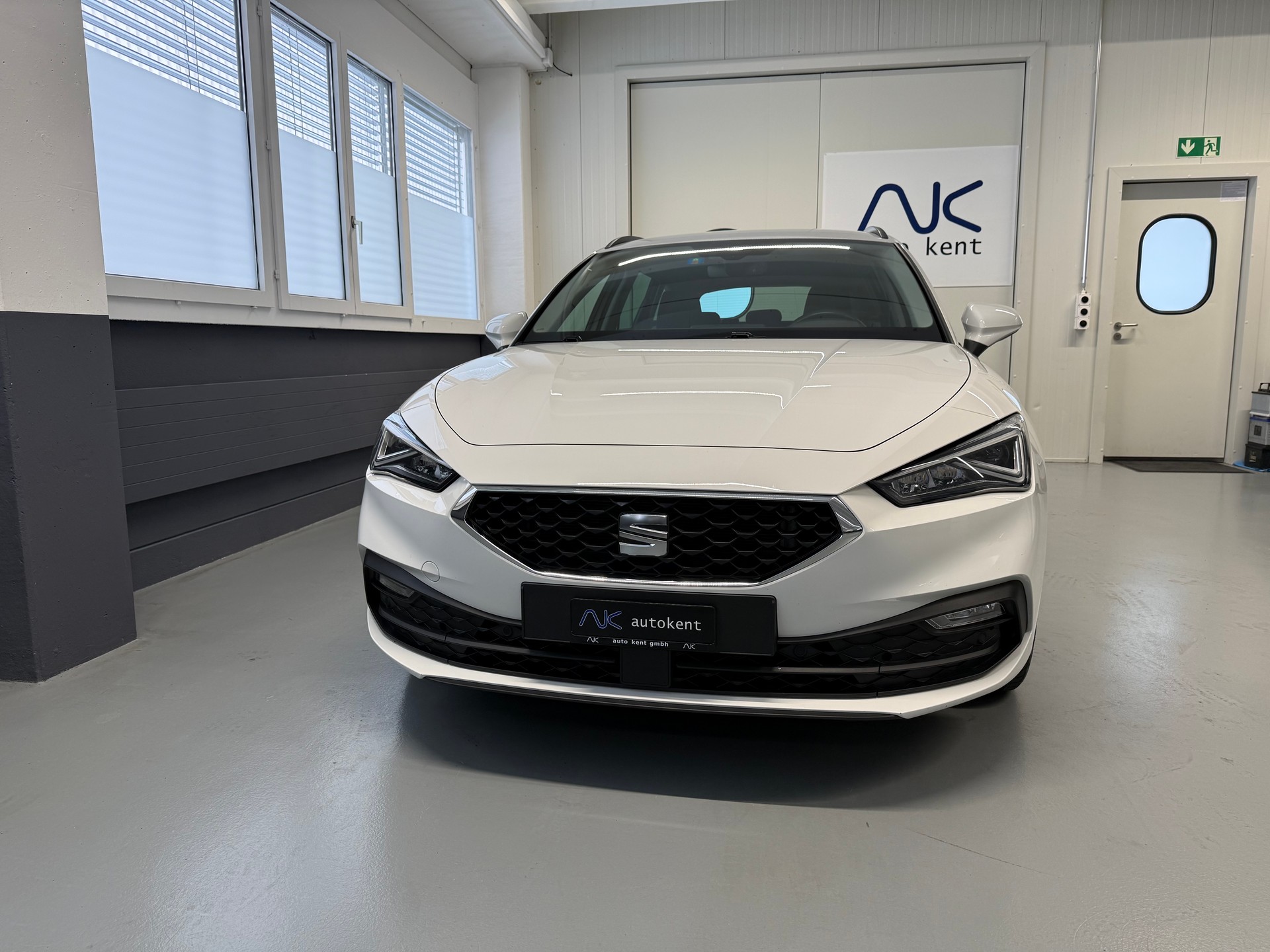 SEAT Leon ST 2.0 TDI EVO DSG Style-showroom-element-1