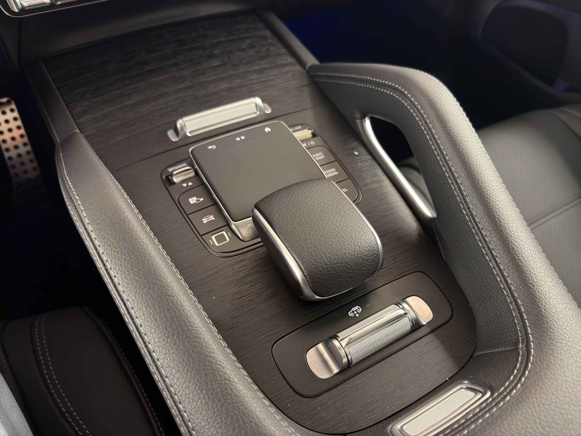 MERCEDES-BENZ GLE 450 d AMG Line 4matic Coupé-image-14