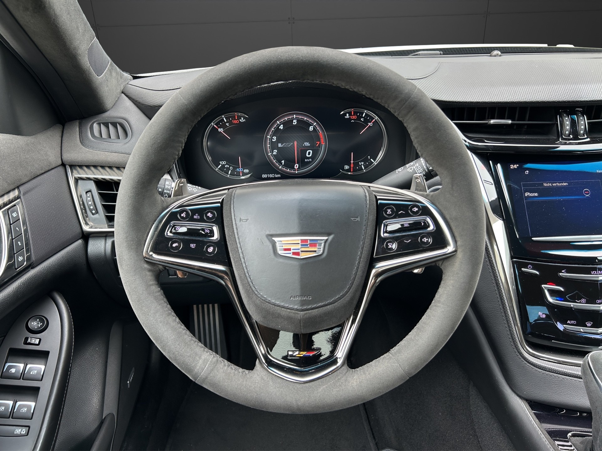CADILLAC CTS-V Sedan 6.2 Supercharged Automatic-image-11
