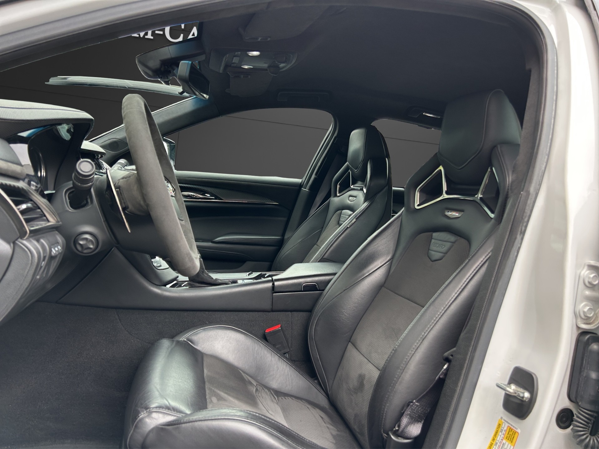 CADILLAC CTS-V Sedan 6.2 Supercharged Automatic-image-7