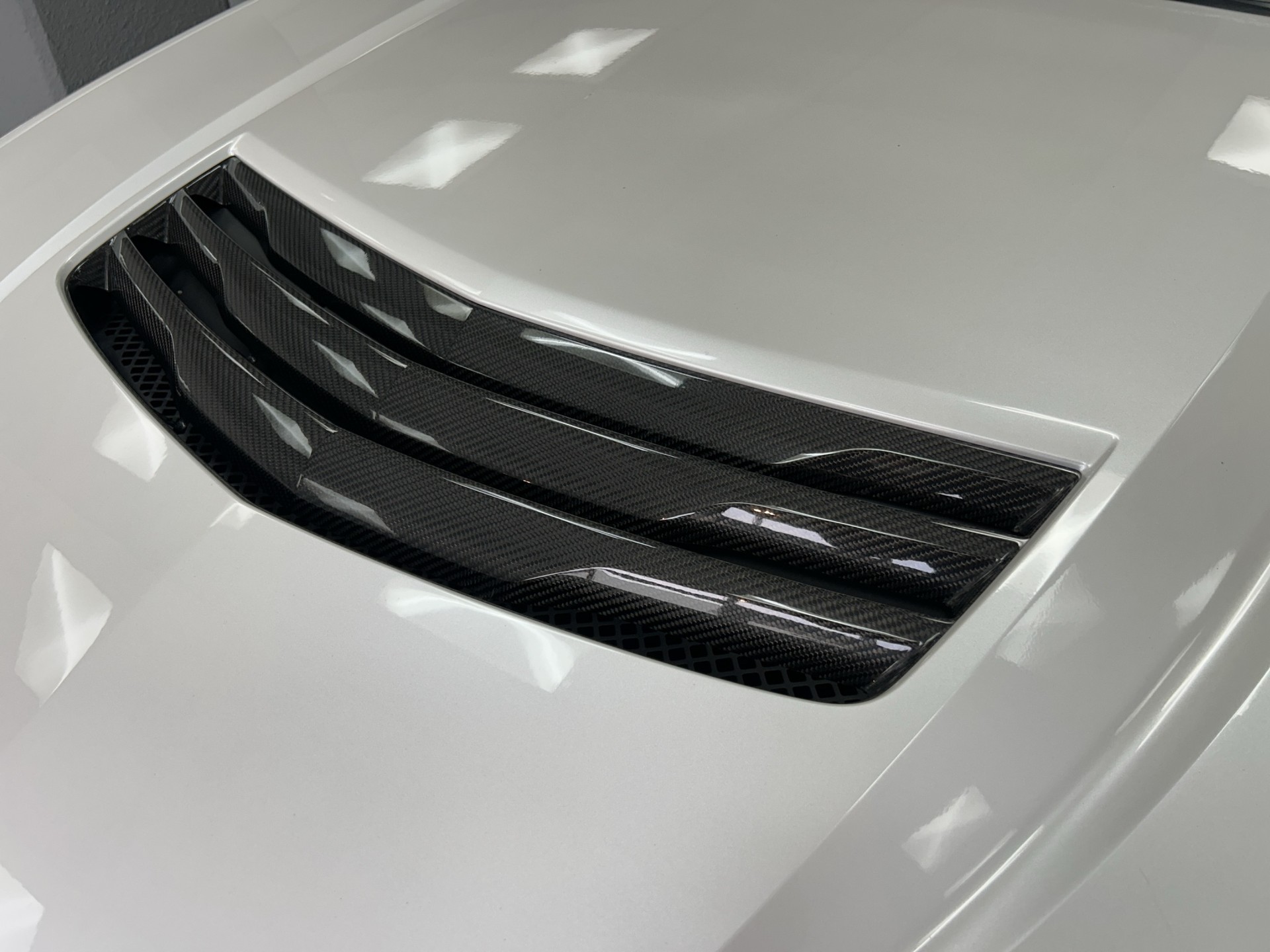 CADILLAC CTS-V Sedan 6.2 Supercharged Automatic-image-6