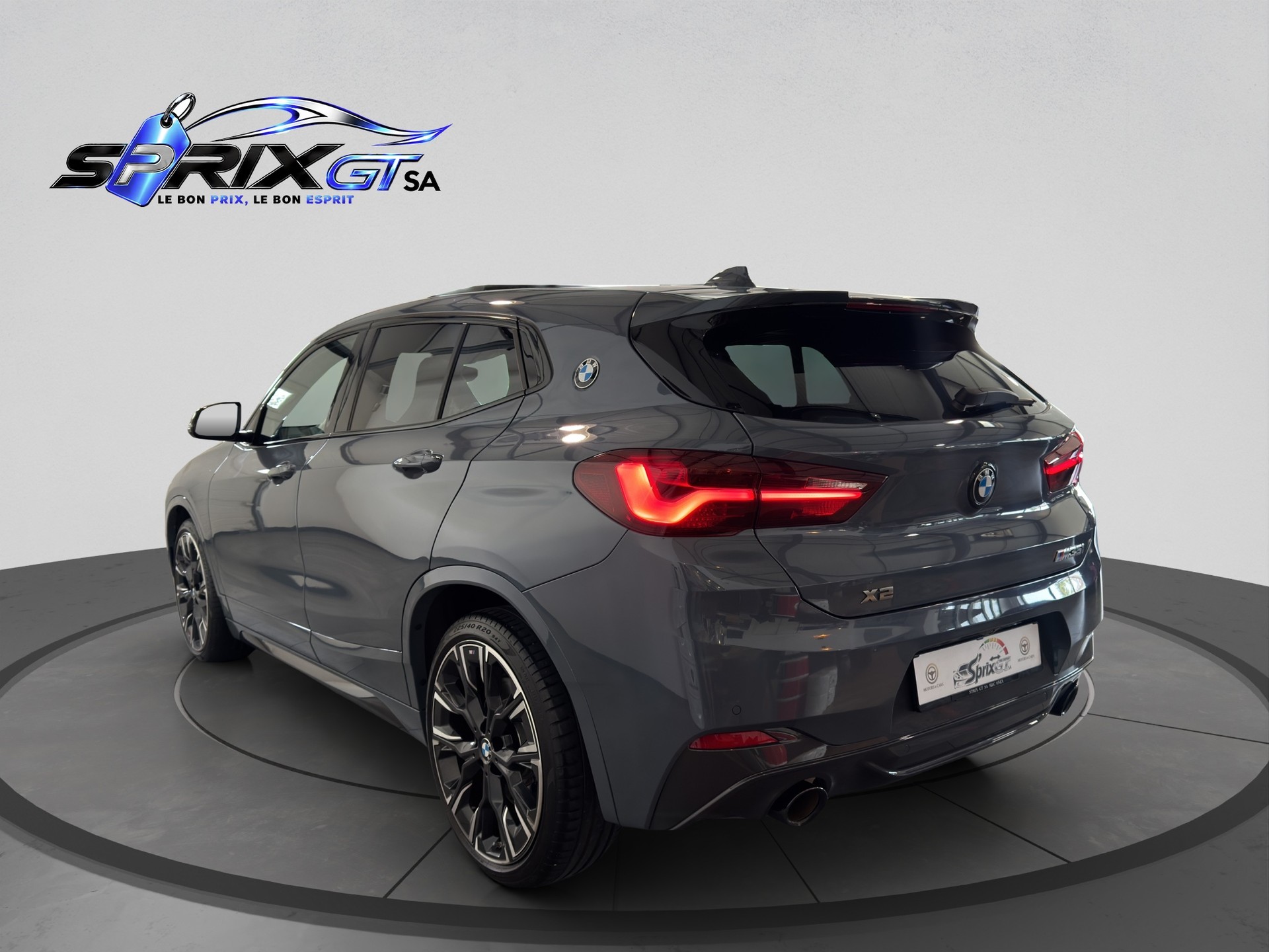 BMW X2 M35i Steptronic-showroom-element-2