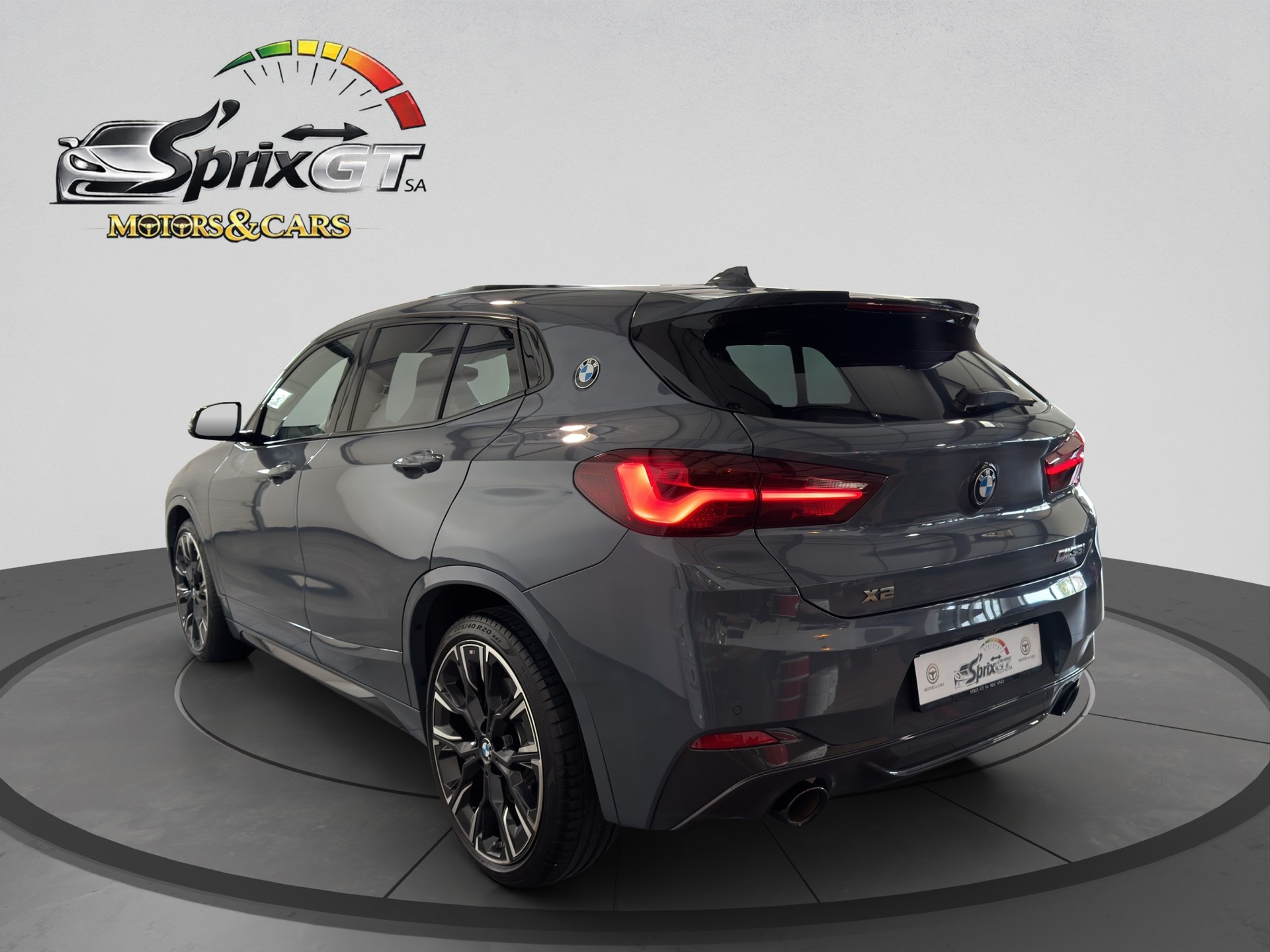 BMW X2 M35i Steptronic-showroom-element-2