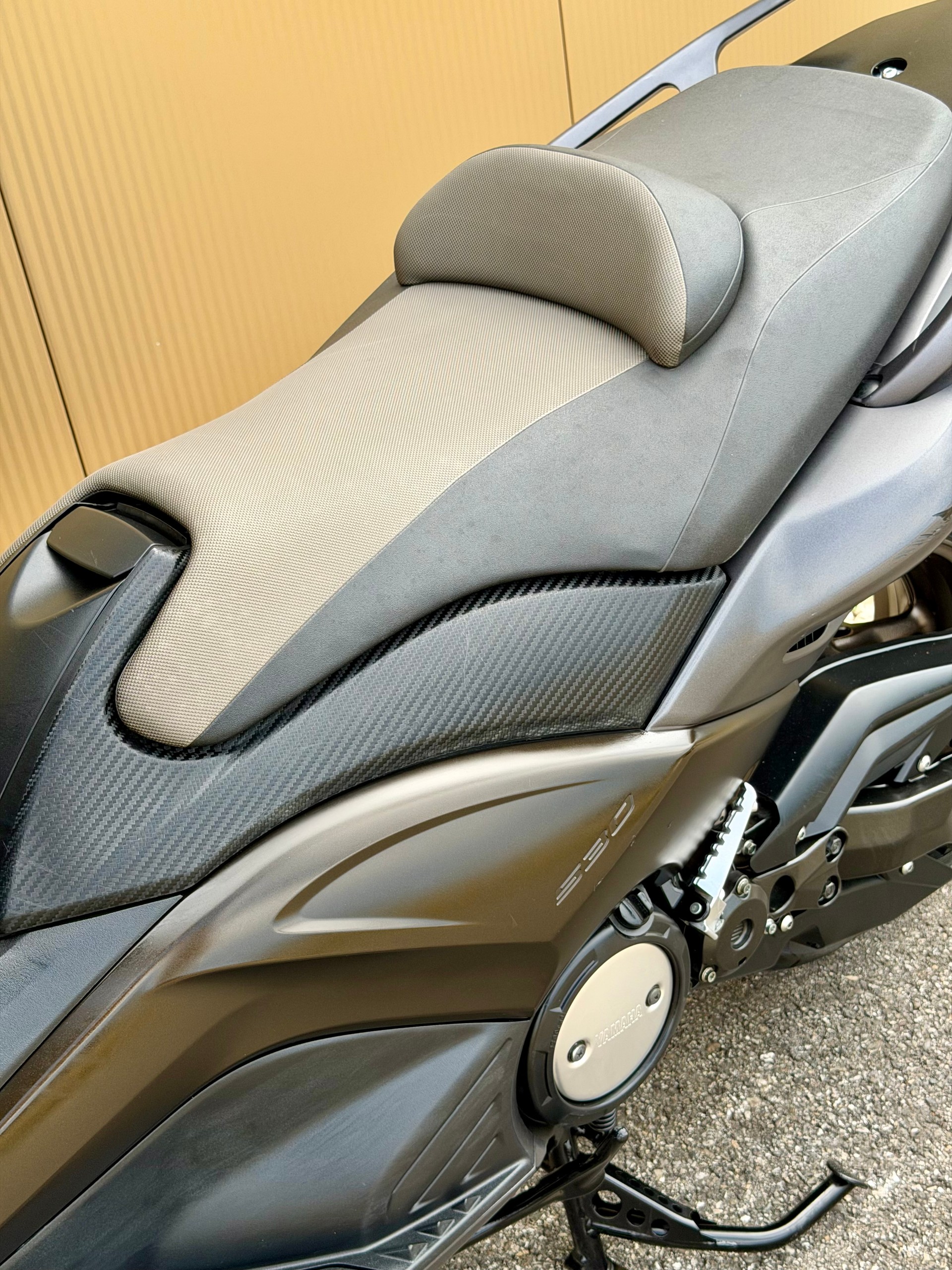YAMAHA T-MAX XP 530 ABS-image-14