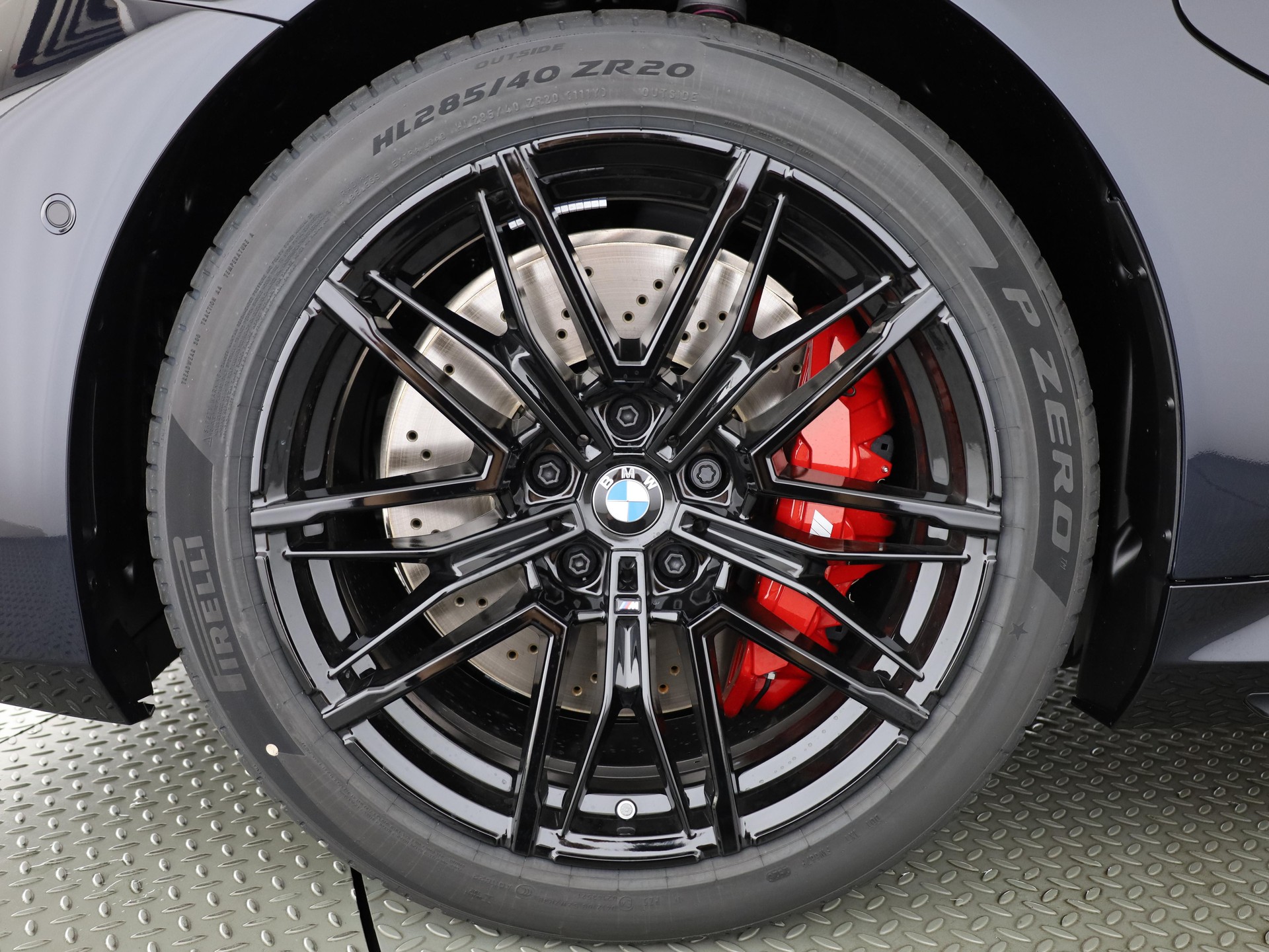 BMW M5 xDrive-image-8