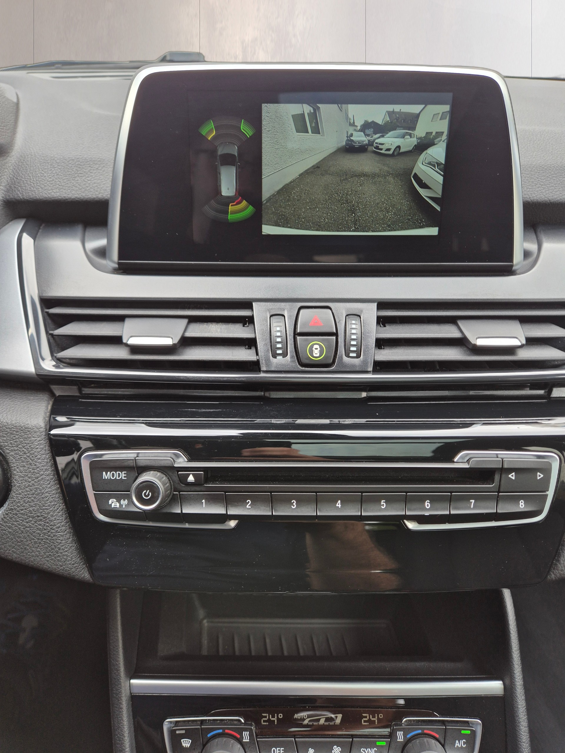 BMW 218d xDrive Gran Tourer Steptronic-image-14