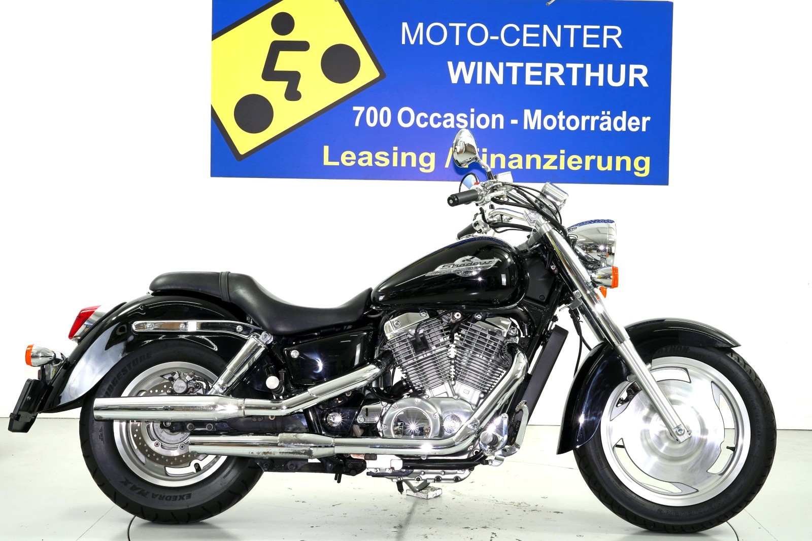 HONDA VT1100C2 Shadow-image-0