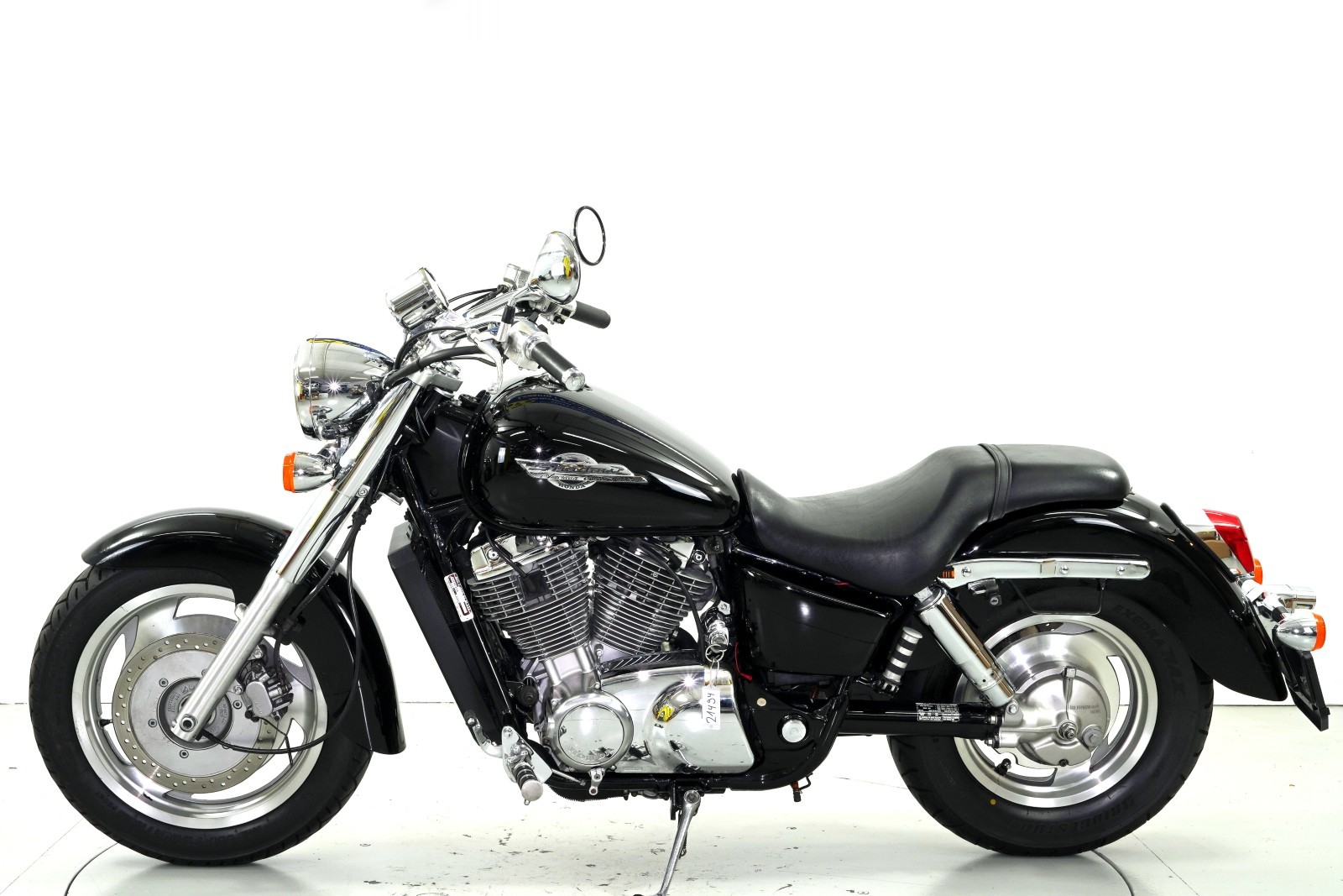 HONDA VT1100C2 Shadow-image-4