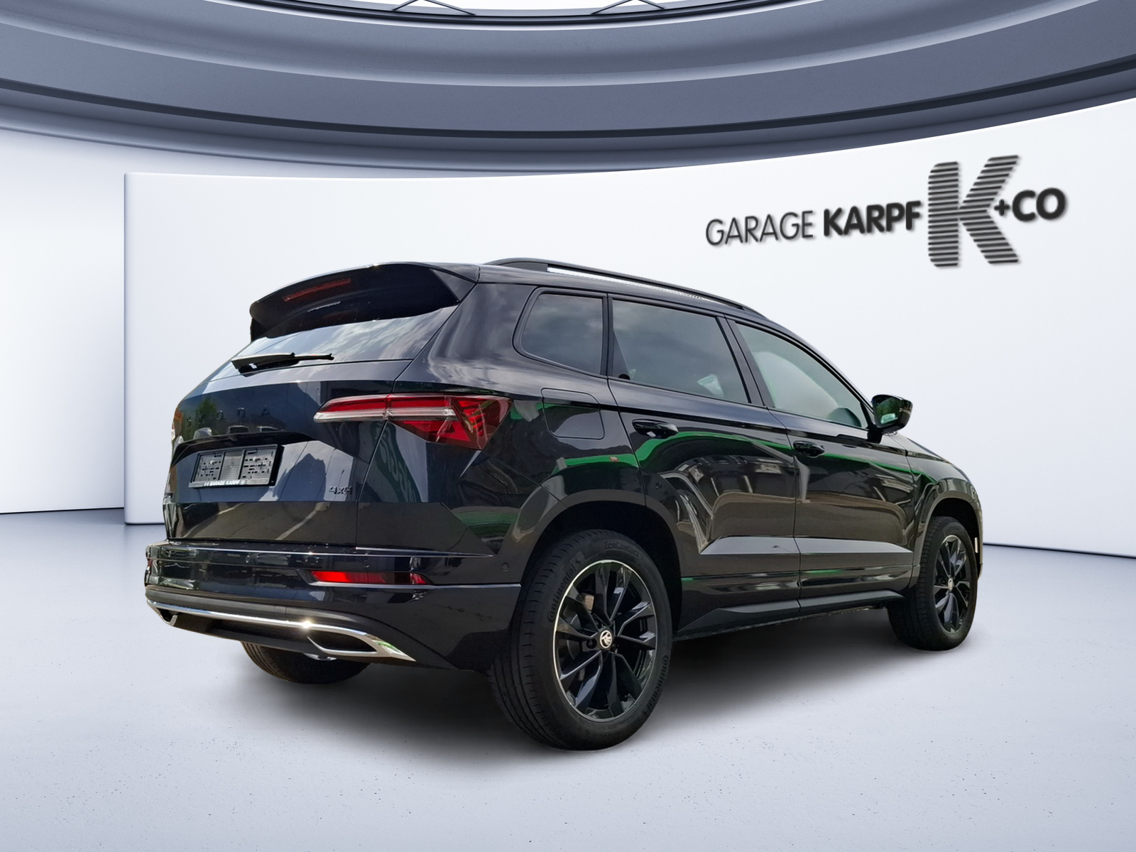 SKODA Karoq 2.0 TDI CR Sport Line 4x4 DSG-image-4