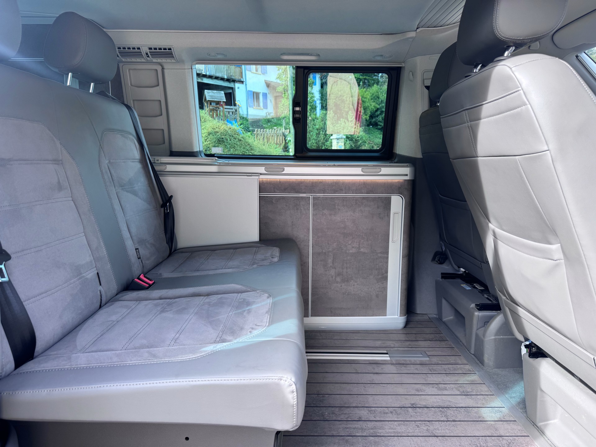 VW California Ocean Liberty 4*4 diesel automatique/ cuisIne / toit électro hydraulique / reprise leasing possible-image-2