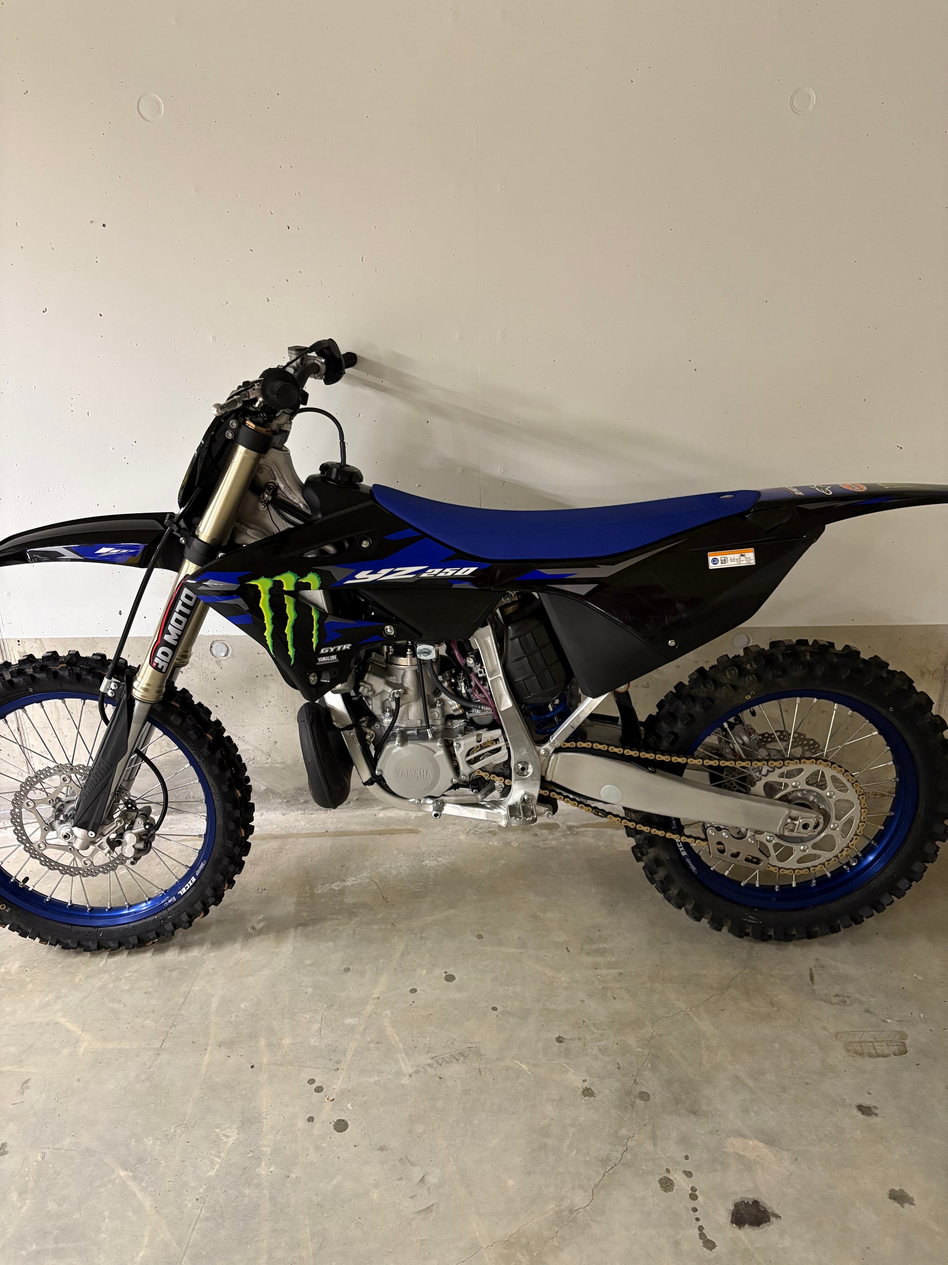 YAMAHA YZ 250 2025-image-0