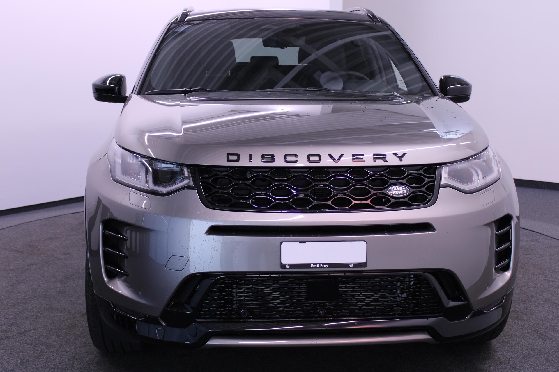 LAND ROVER Discovery Sport 1.5 T 270e Dynamic HSE-showroom-element-1