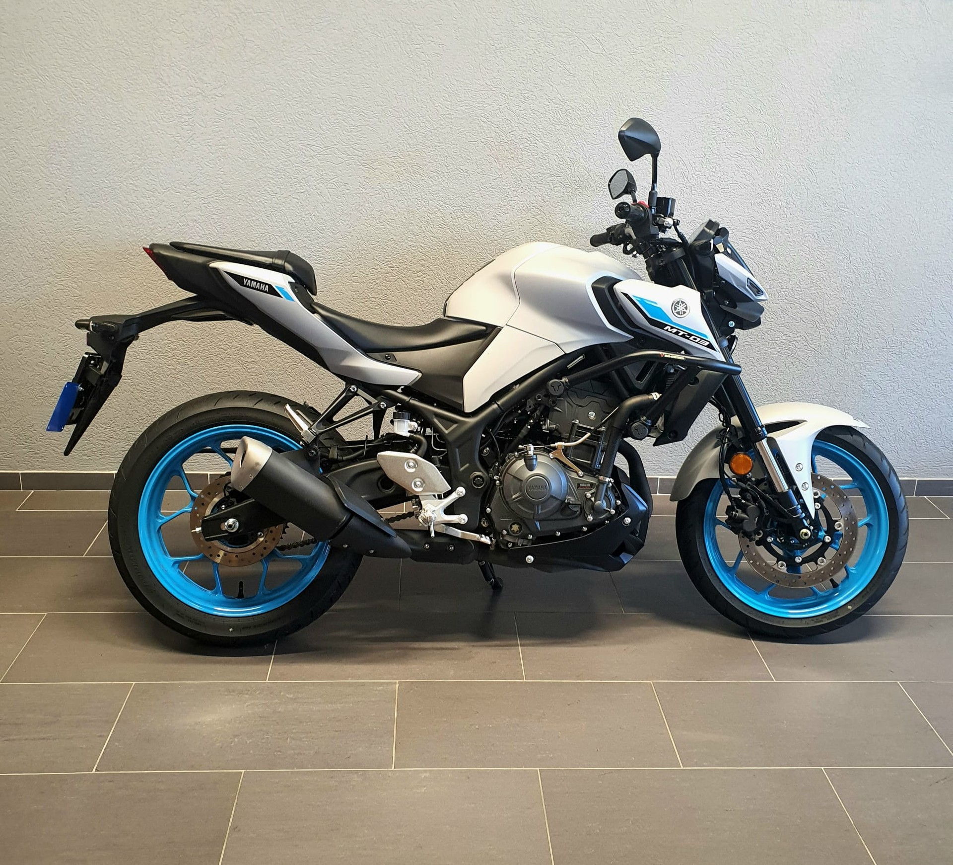 YAMAHA MT-03-image-1