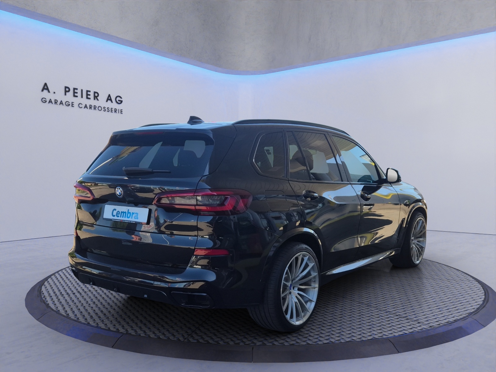 BMW X5 xDrive45e M Sport Steptronic-showroom-element-2