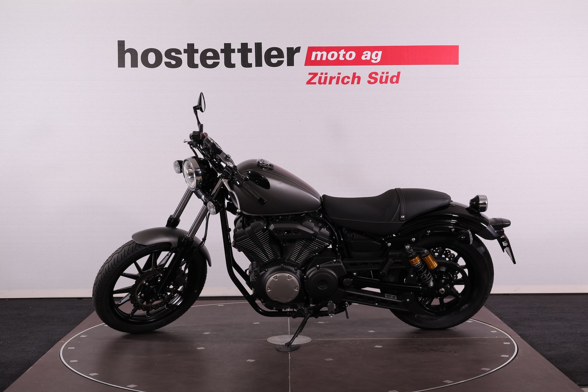 YAMAHA XVS 950 A Midnight Star-showroom-element-3