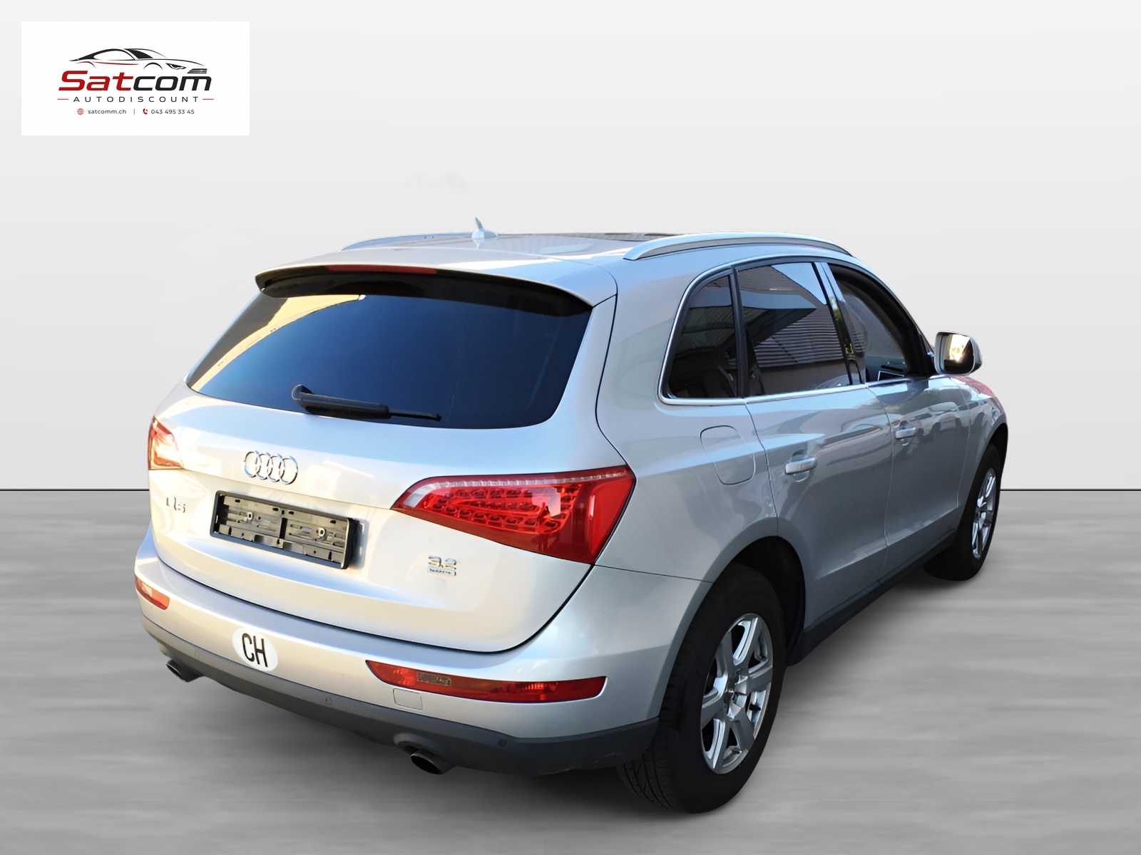 AUDI Q5 3.2 FSI quattro S-tronic-showroom-element-2