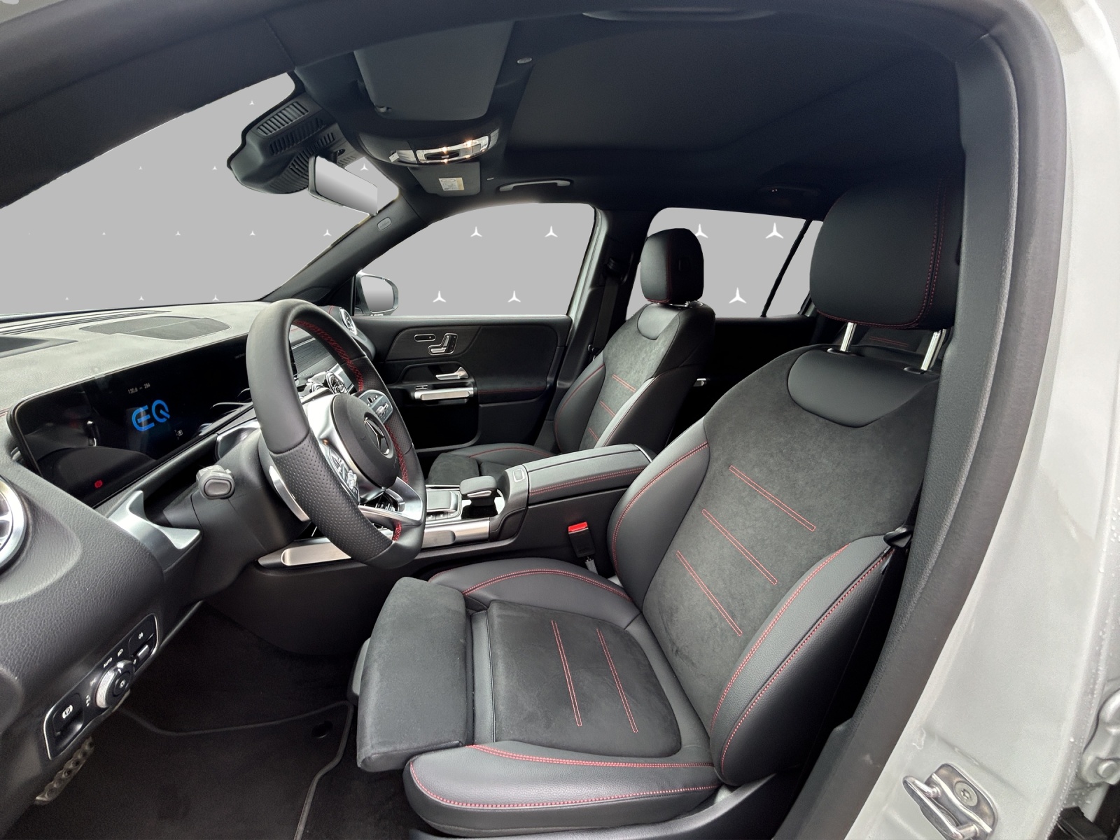 MERCEDES-BENZ EQB 350 66,5 kWh 4Matic Swiss Star-image-6