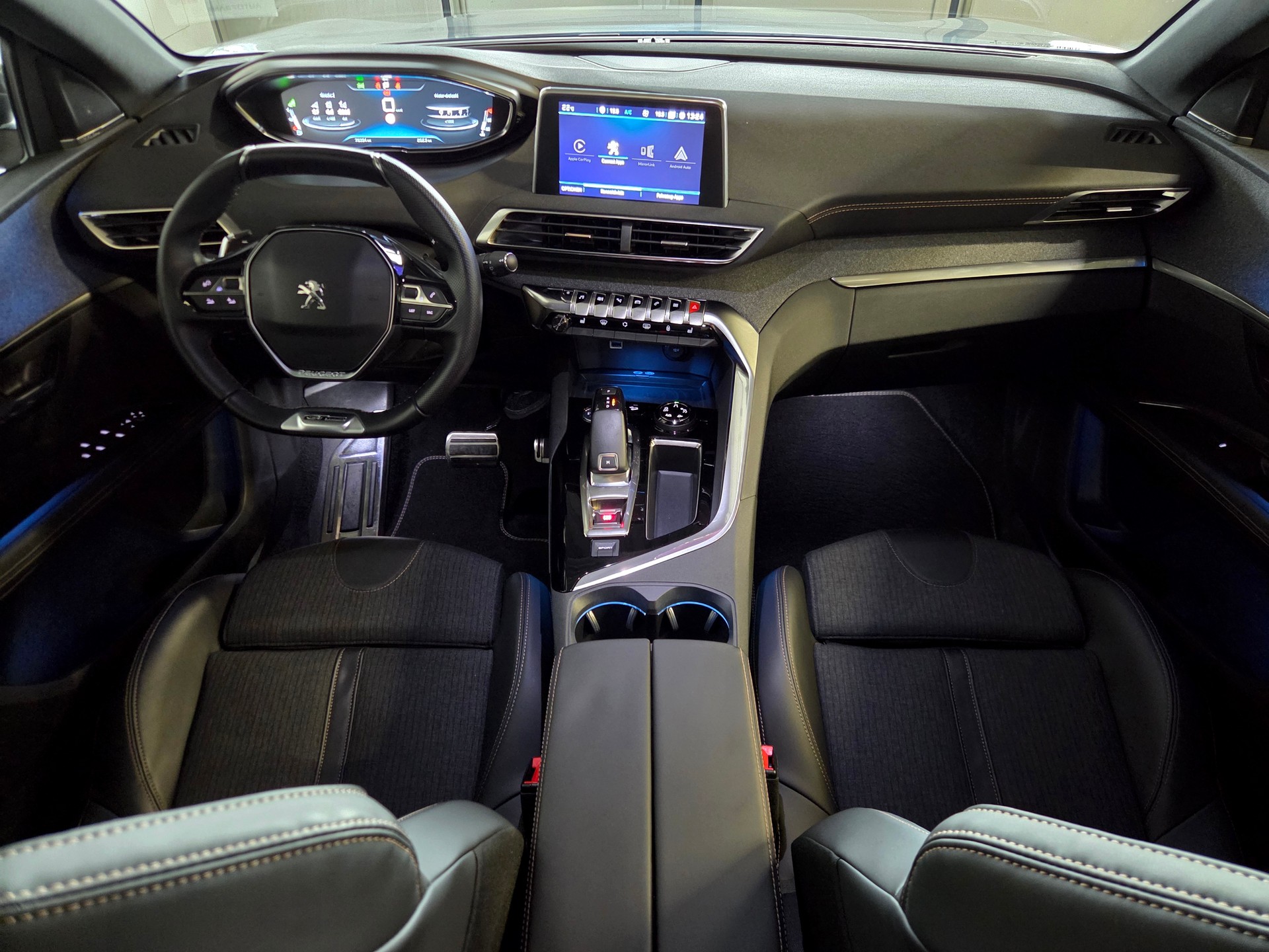 PEUGEOT 3008 1.6 THP Allure-image-13